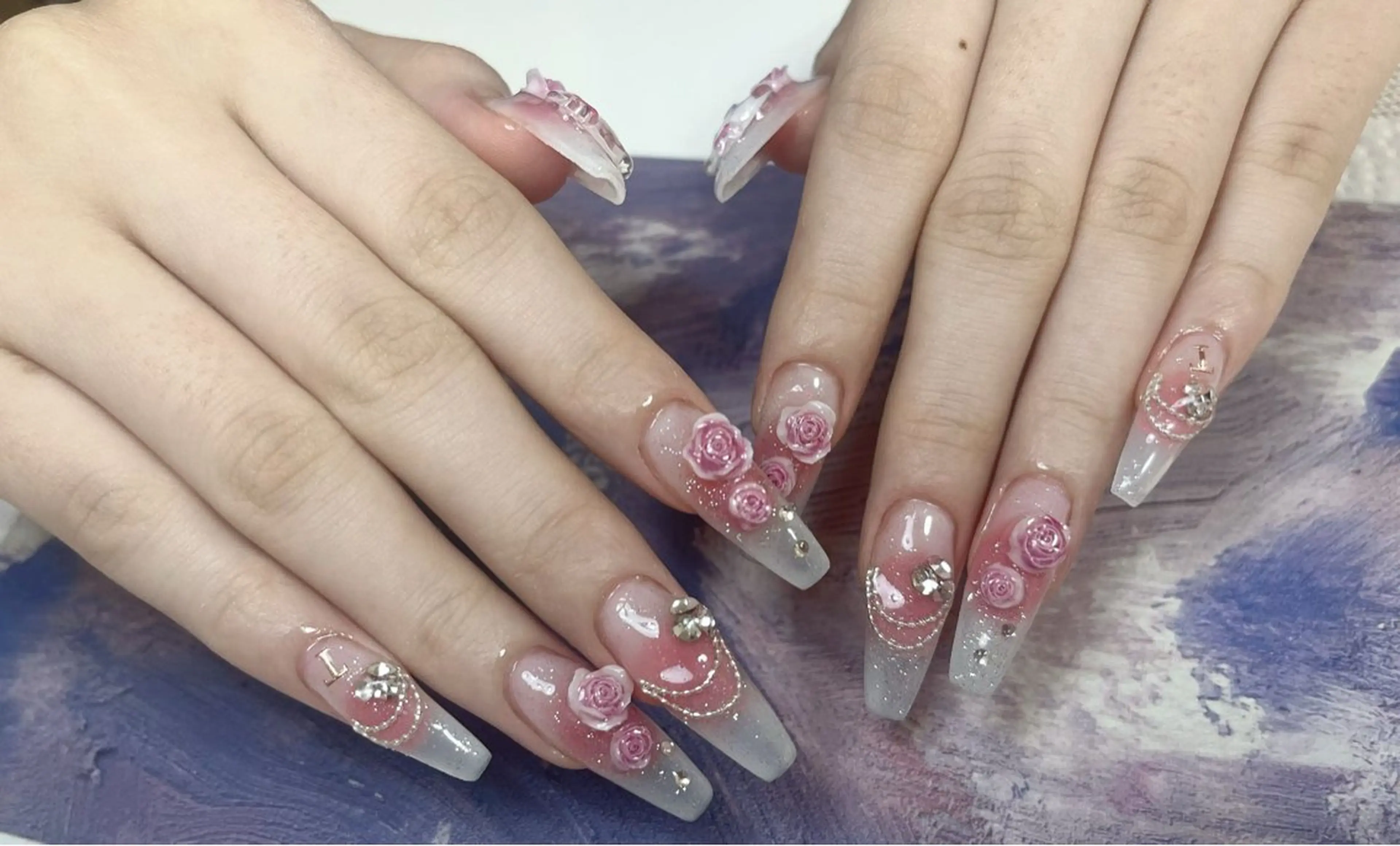 ネイル シーシー ネイルのネイルデザイン