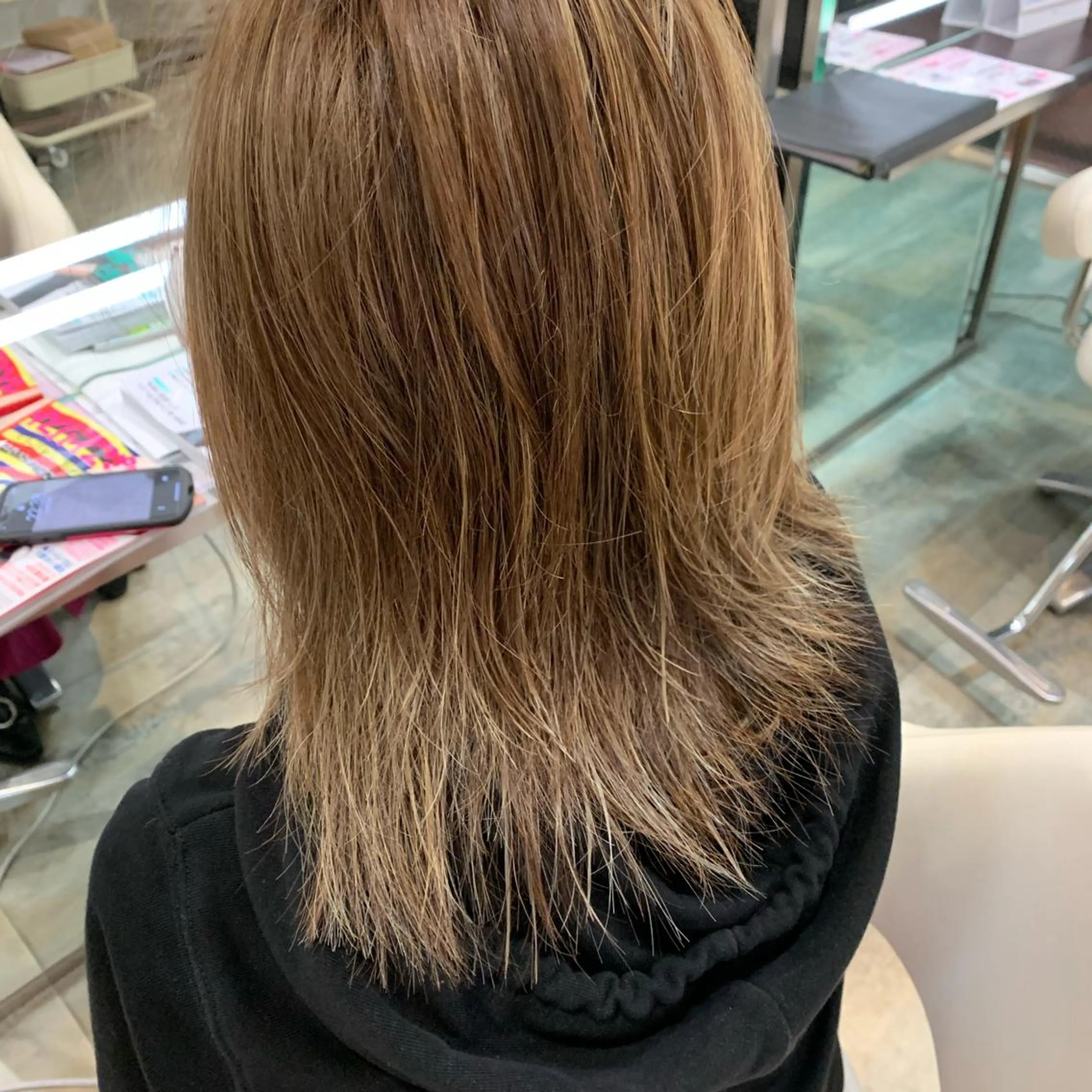 ミディアム カラー ヘアカラー トリートメント 畑中康志 美髪矯正/ハイトーンのヘアスタイル
