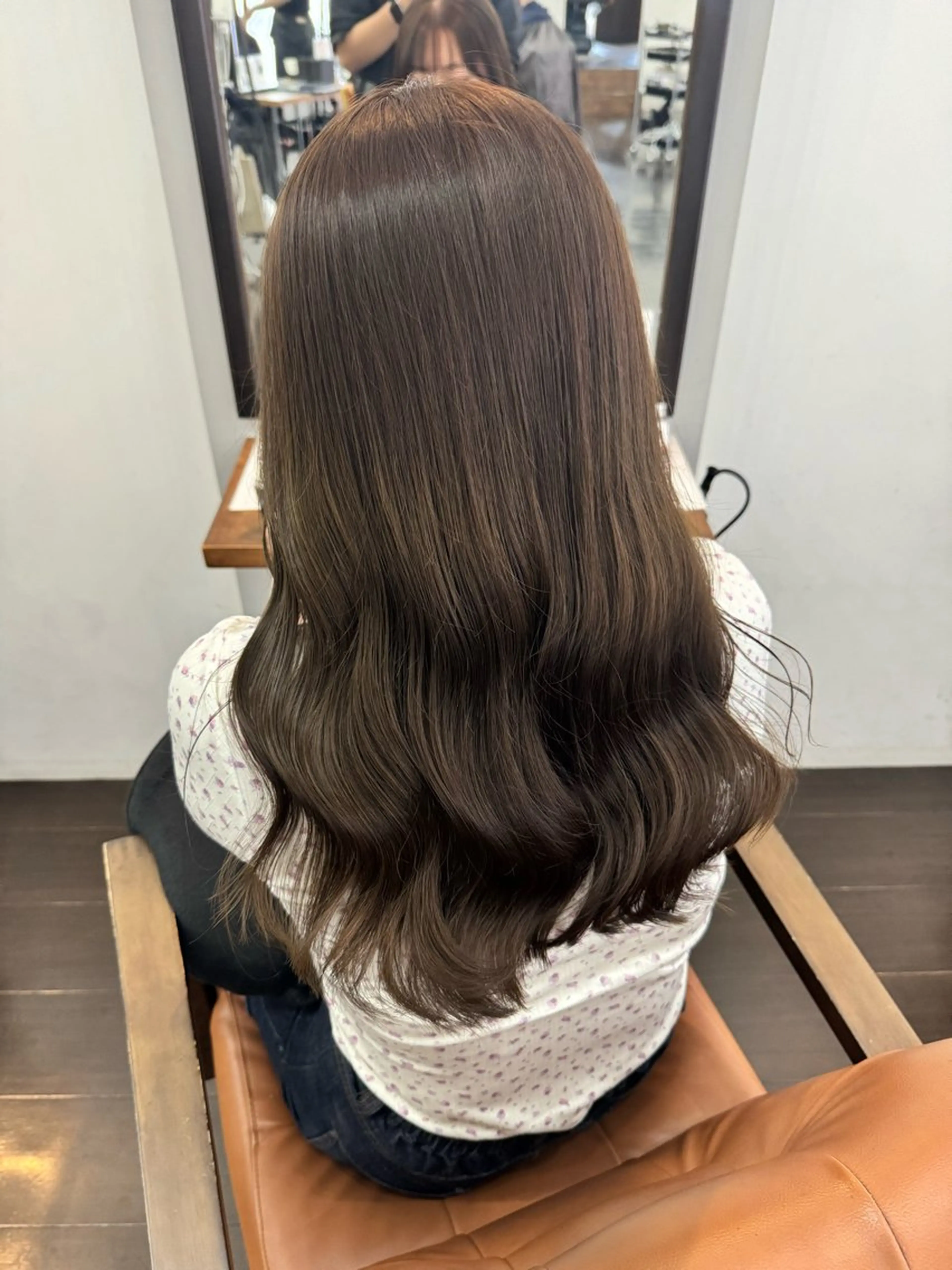 ロング カット ヘアカラー トリートメント 難波 茜のヘアスタイル