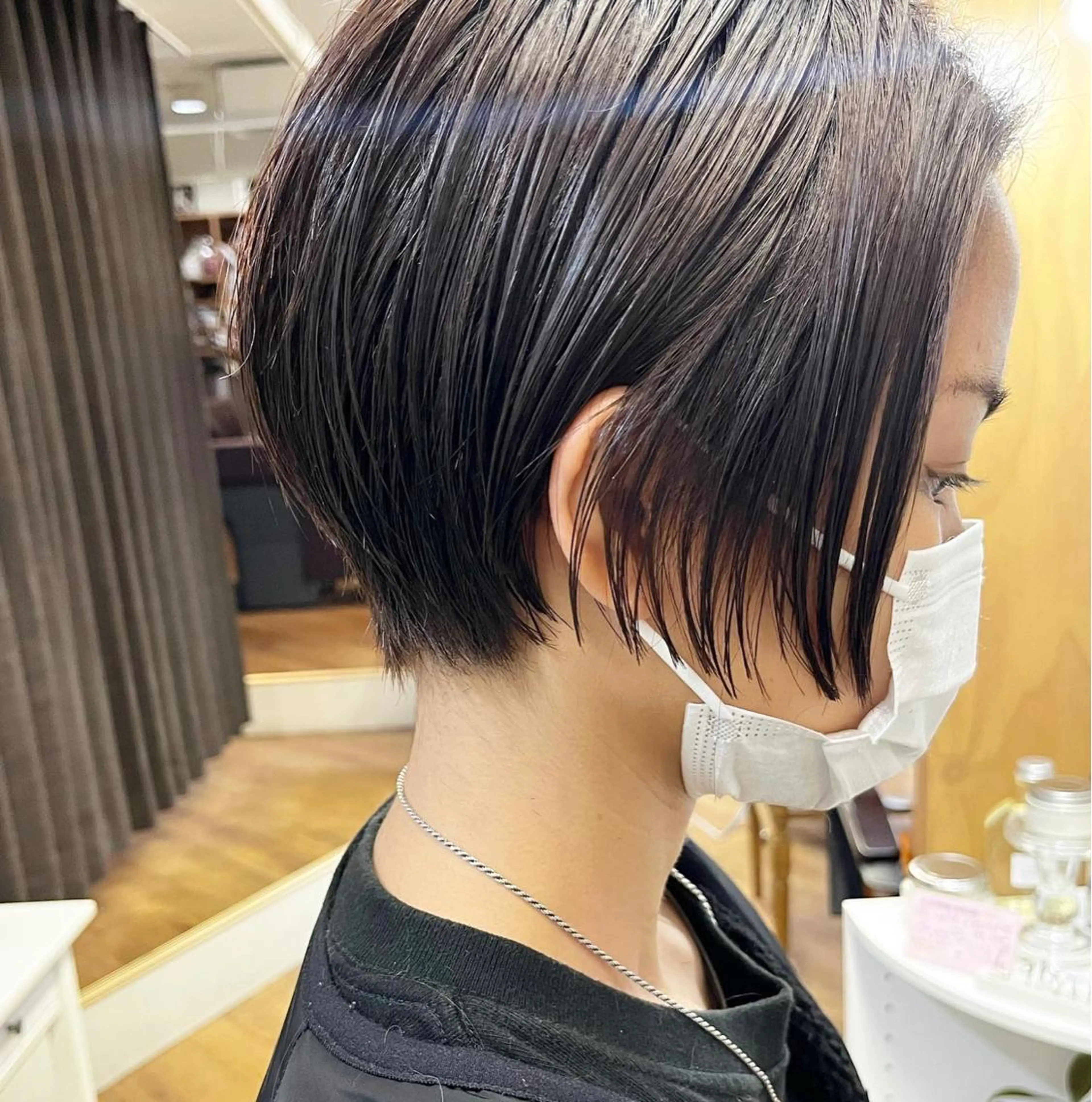 ショート カラー Hareru 豊田 修廣のヘアスタイル