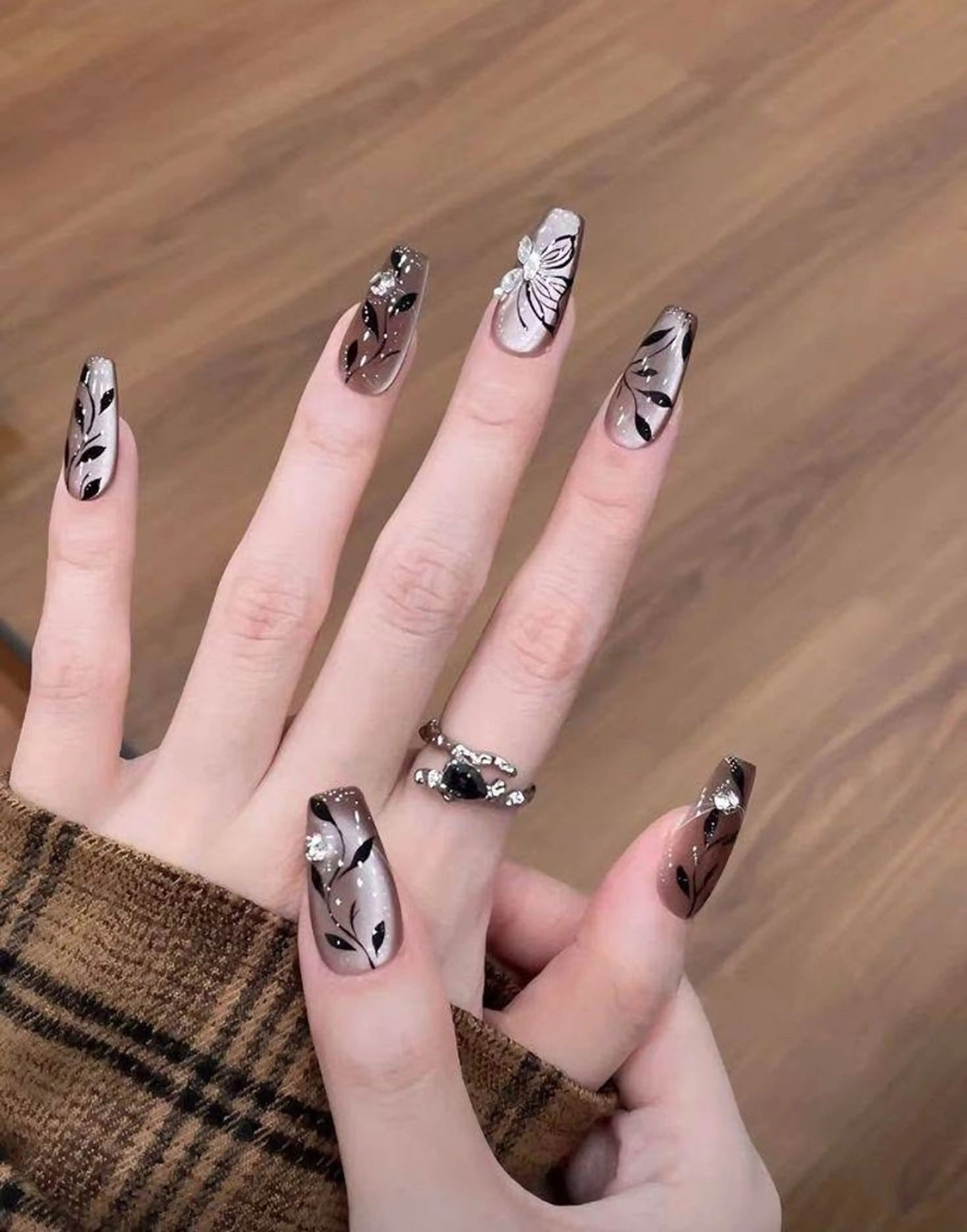 🩷簡単アートネイル100分の写真