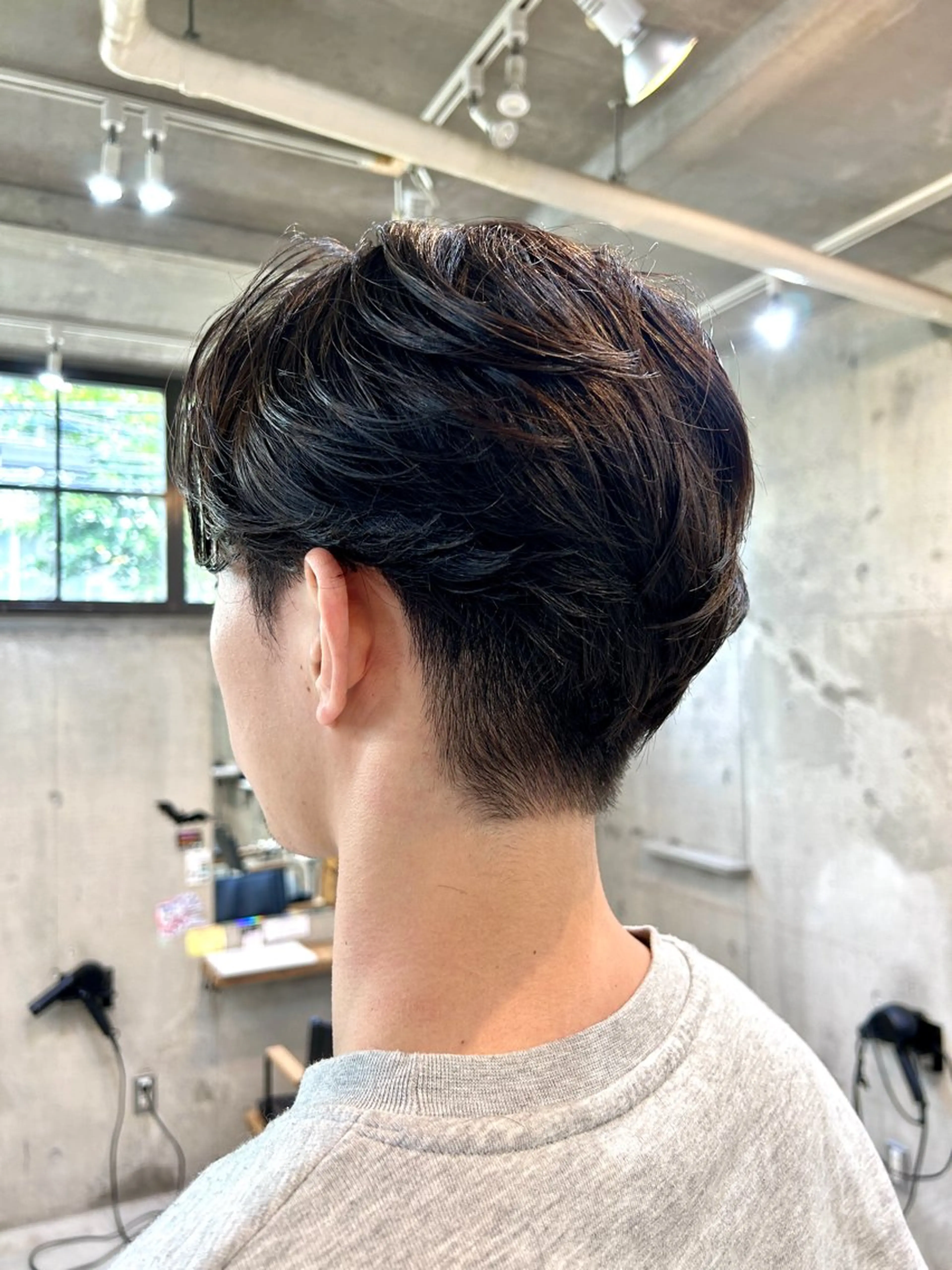 ショート パーマ メンズ マッシュ メンズパーマ メンズショート ツーブロック くせ毛 メンズパーマ ジンのヘアスタイル