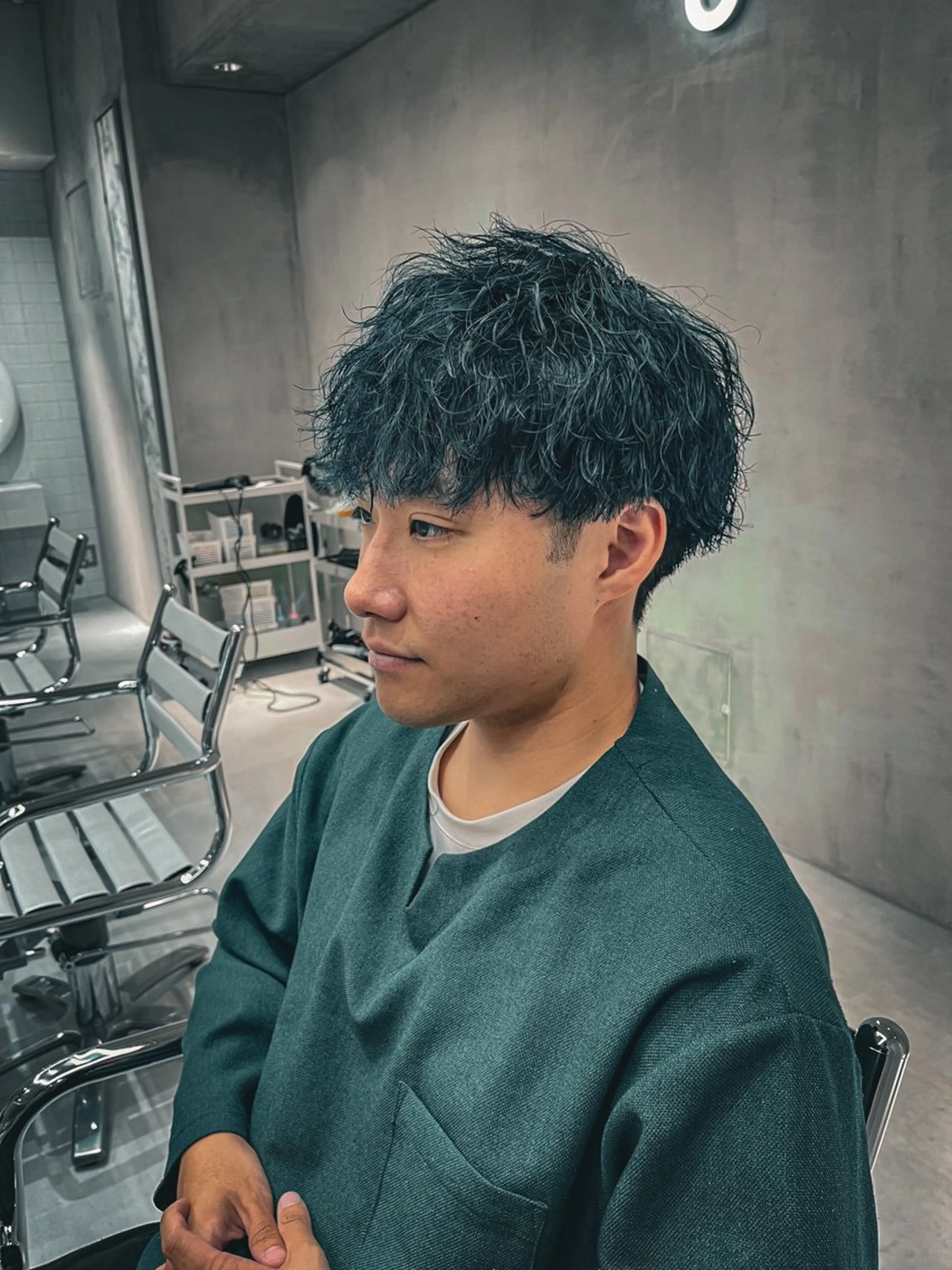 ショート パーマ メンズ ⚡メンズパーマフ ェードカットTomyのヘアスタイル