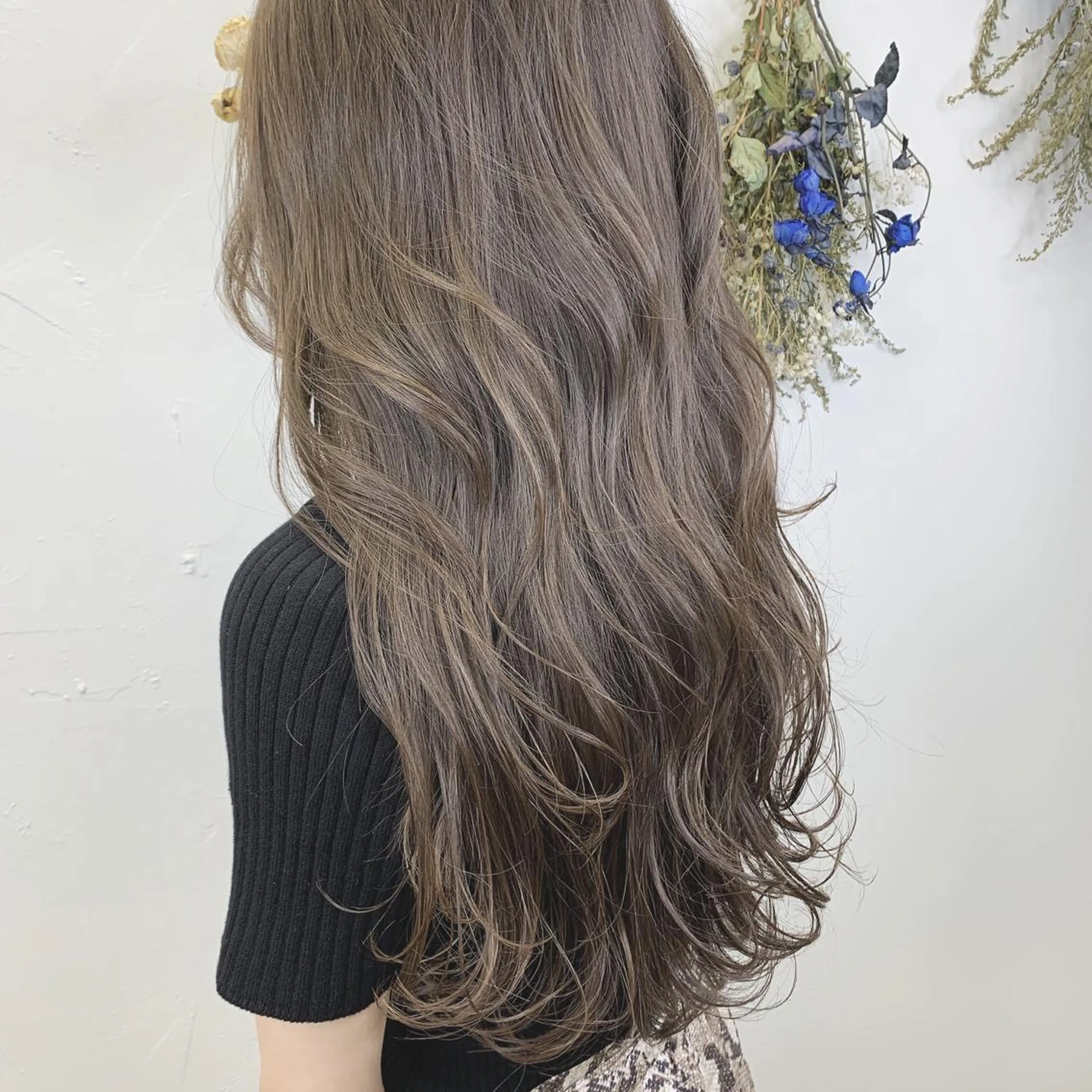 【圧倒的補修力✨】イルミナカラー＋カラー+カット+最高級髪質改善トリートメントの写真