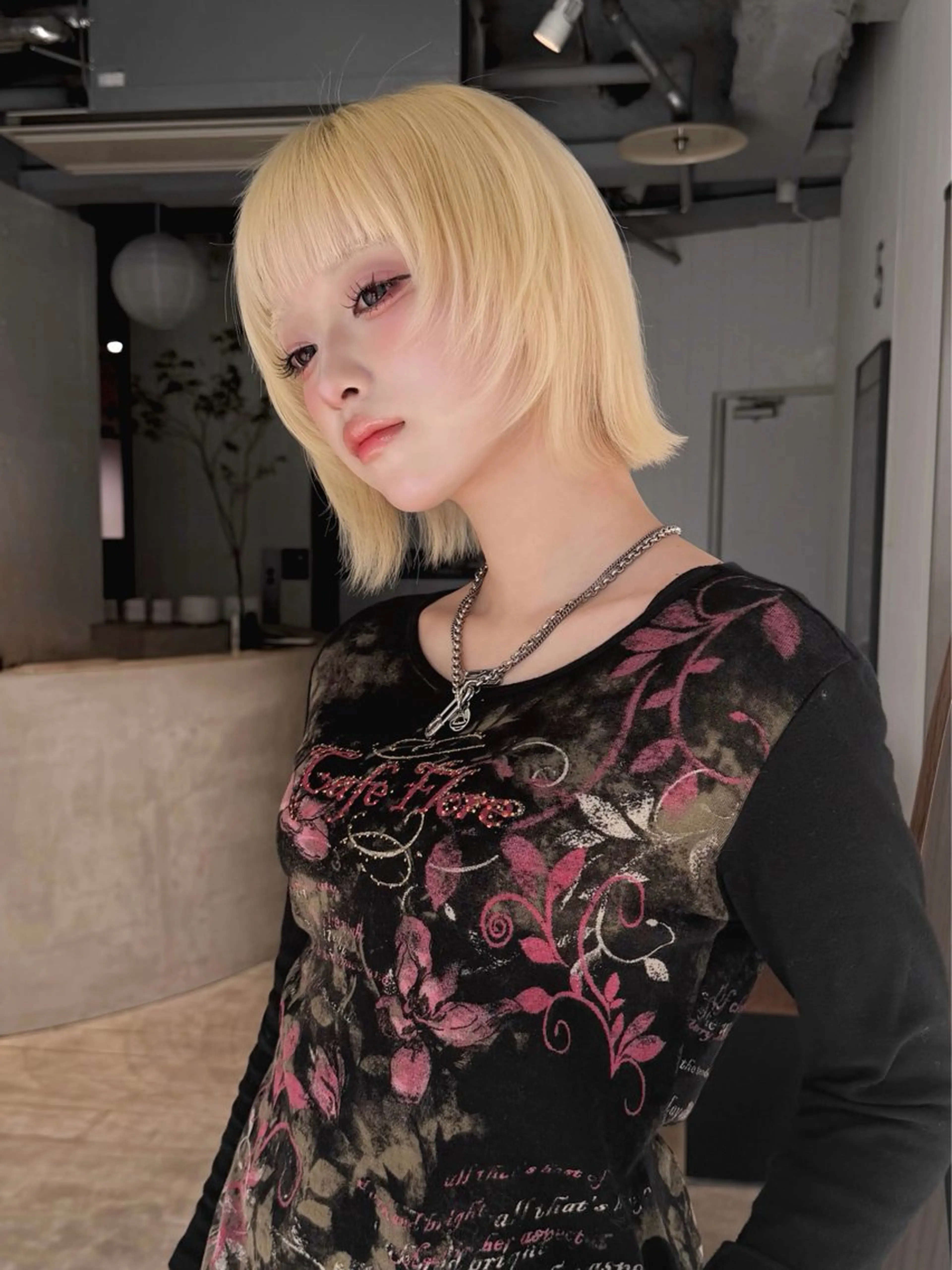 ミディアム ボブレイヤー ボブ レイヤーカット ショート/ブリーチ 特化kotomiのヘアスタイル