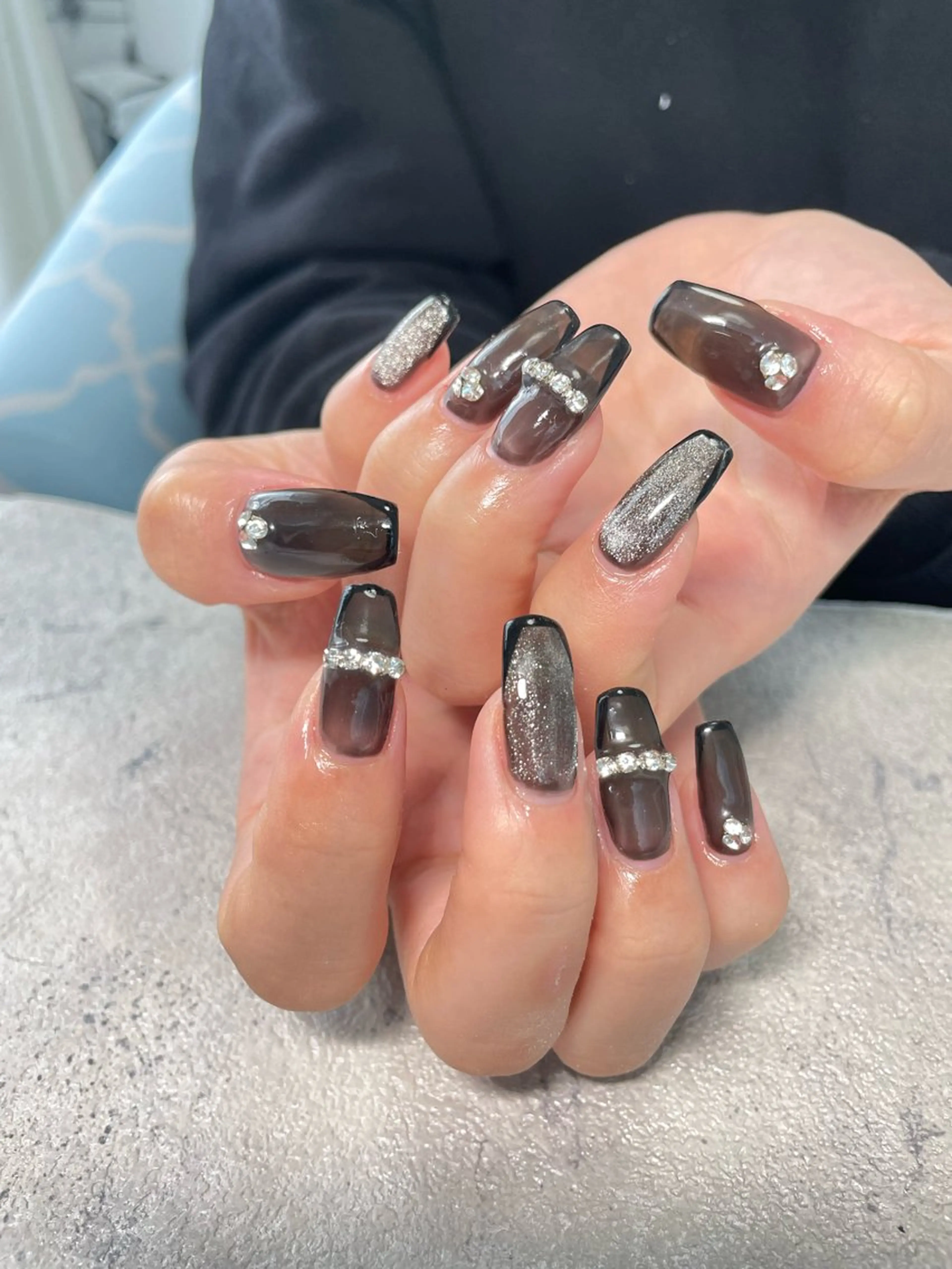 ネイル ストーンネイル はるひな ねいるのネイルデザイン