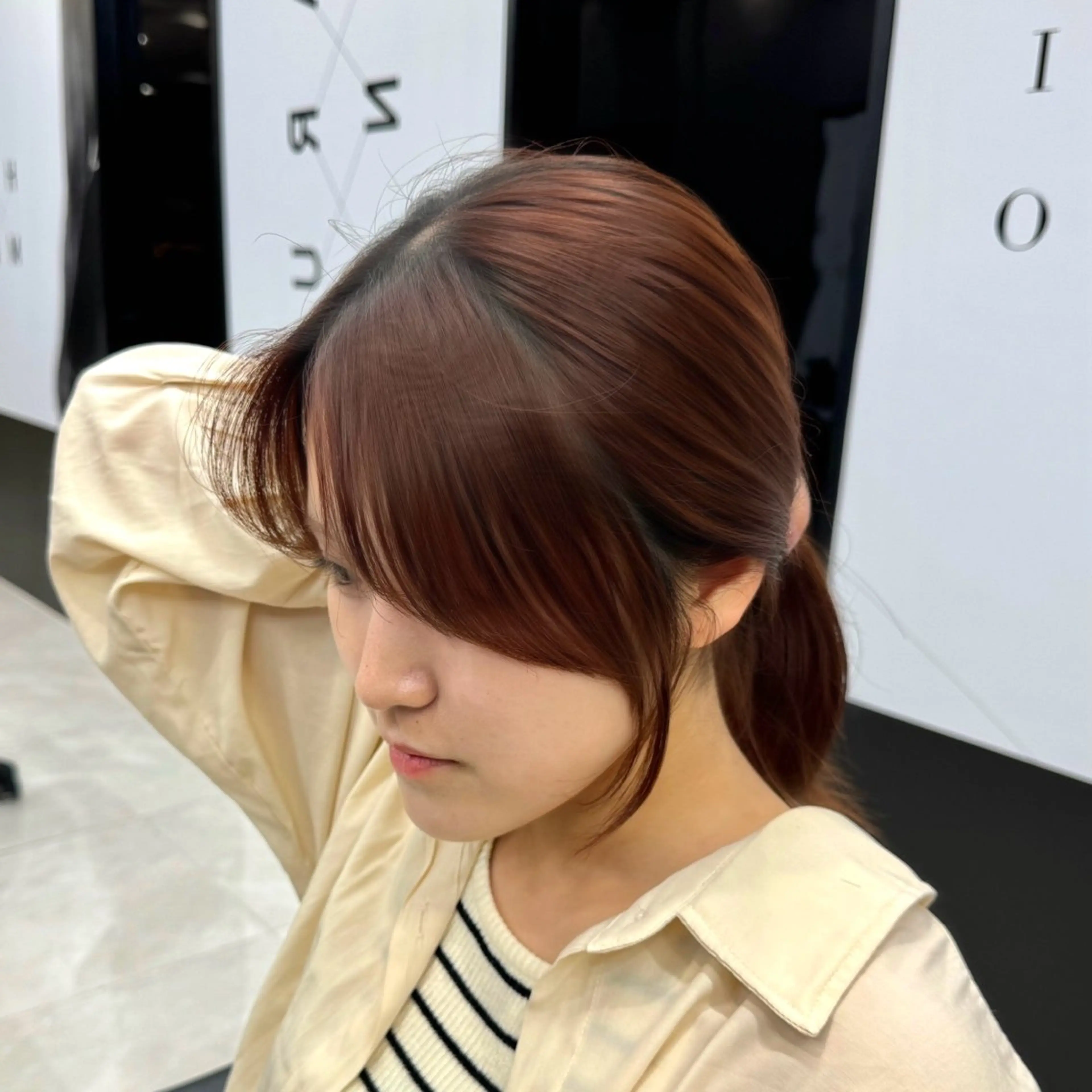 セミロング カラー 顔周りカット 小顔カット 新宿/顔周りカット/ レイヤー/がっきーのヘアスタイル