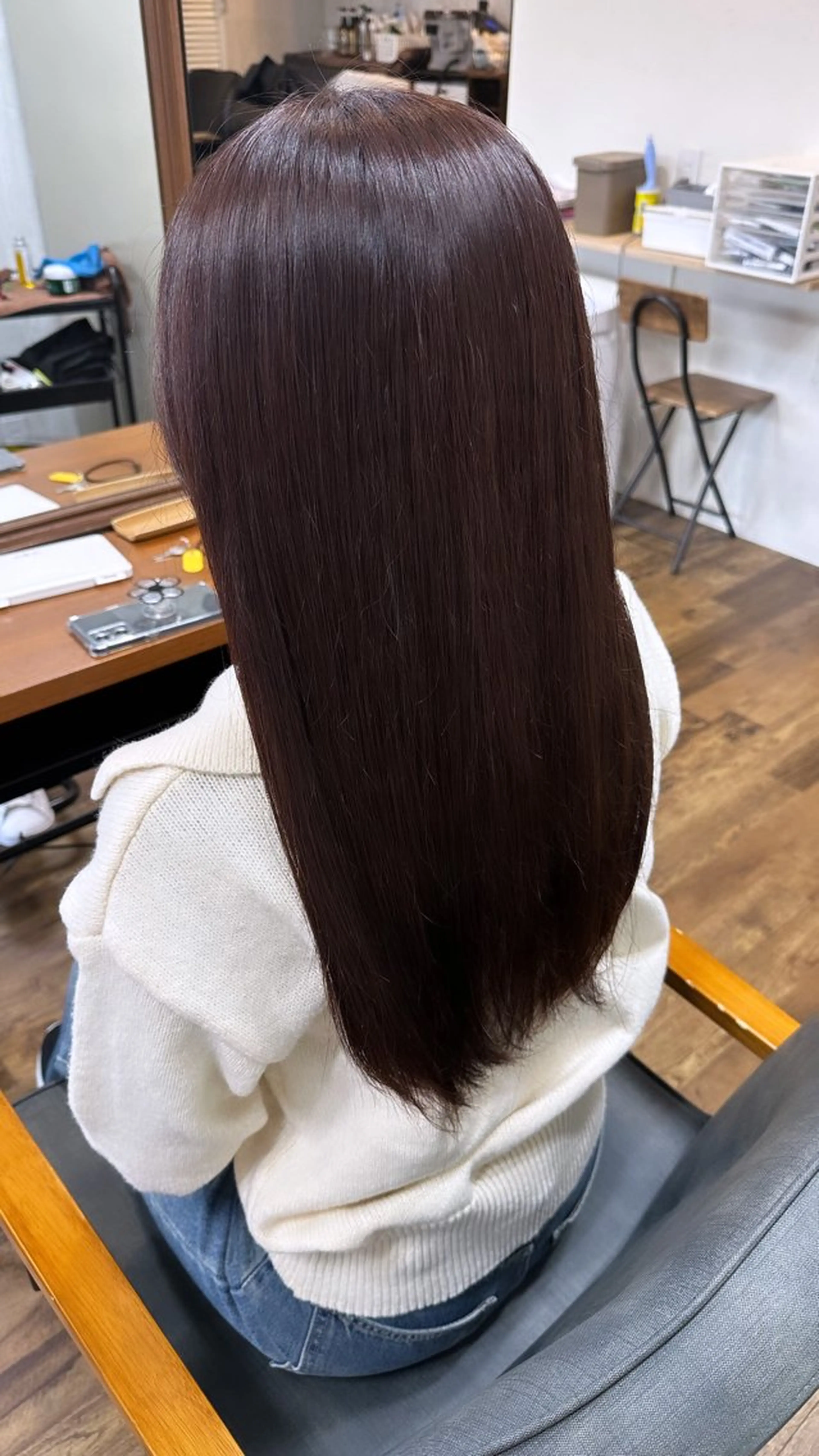 セミロング カラー ブラウンカラー ショコラブラウン カット ヘアカラー TELA HAIR 副代表RIKUのヘアスタイル