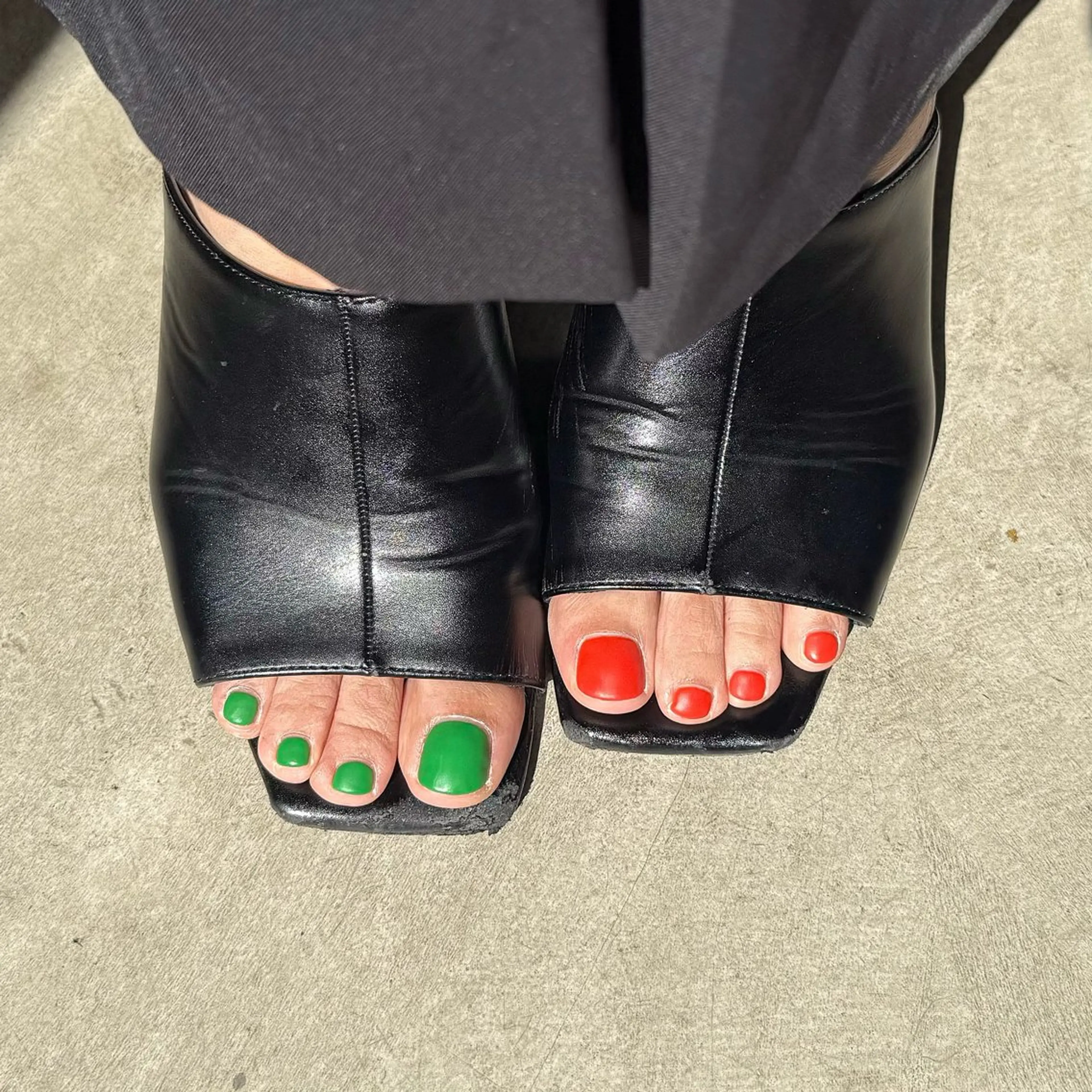 （オフなし）フットワンカラーネイルの写真