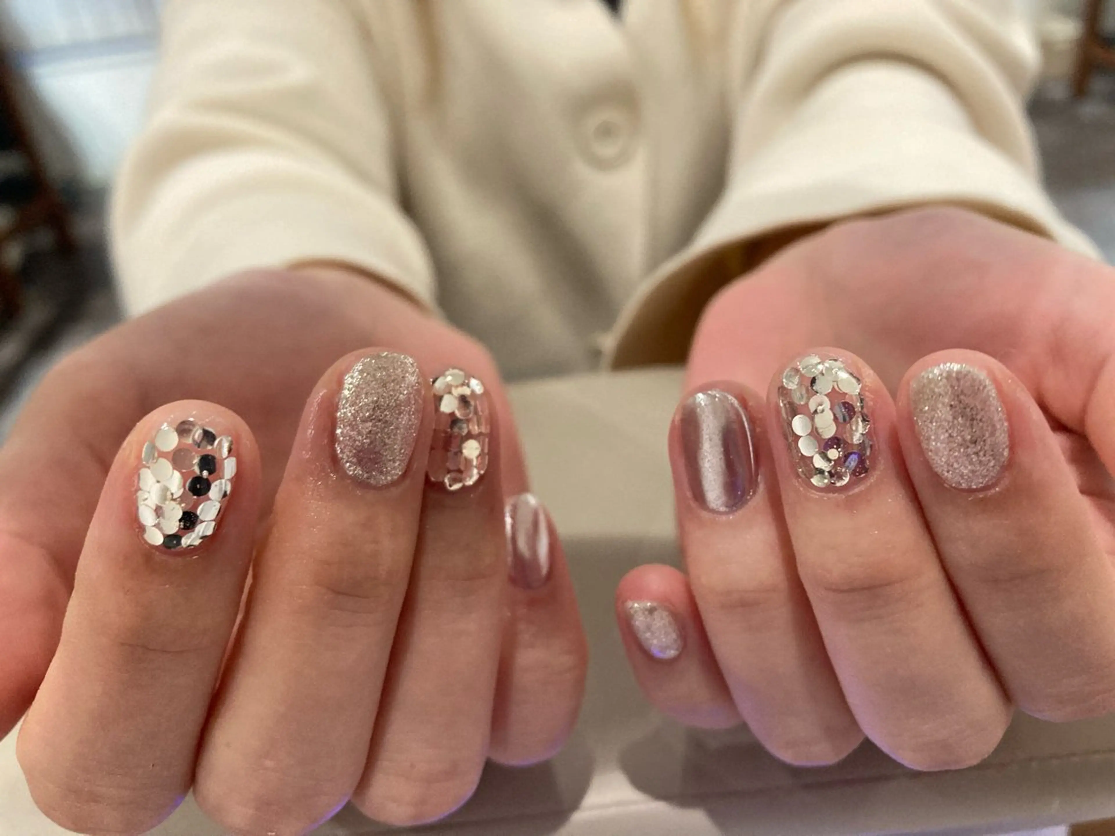 ネイル キラキラネイル ハンドネイル Yarm As Etelのネイルデザイン