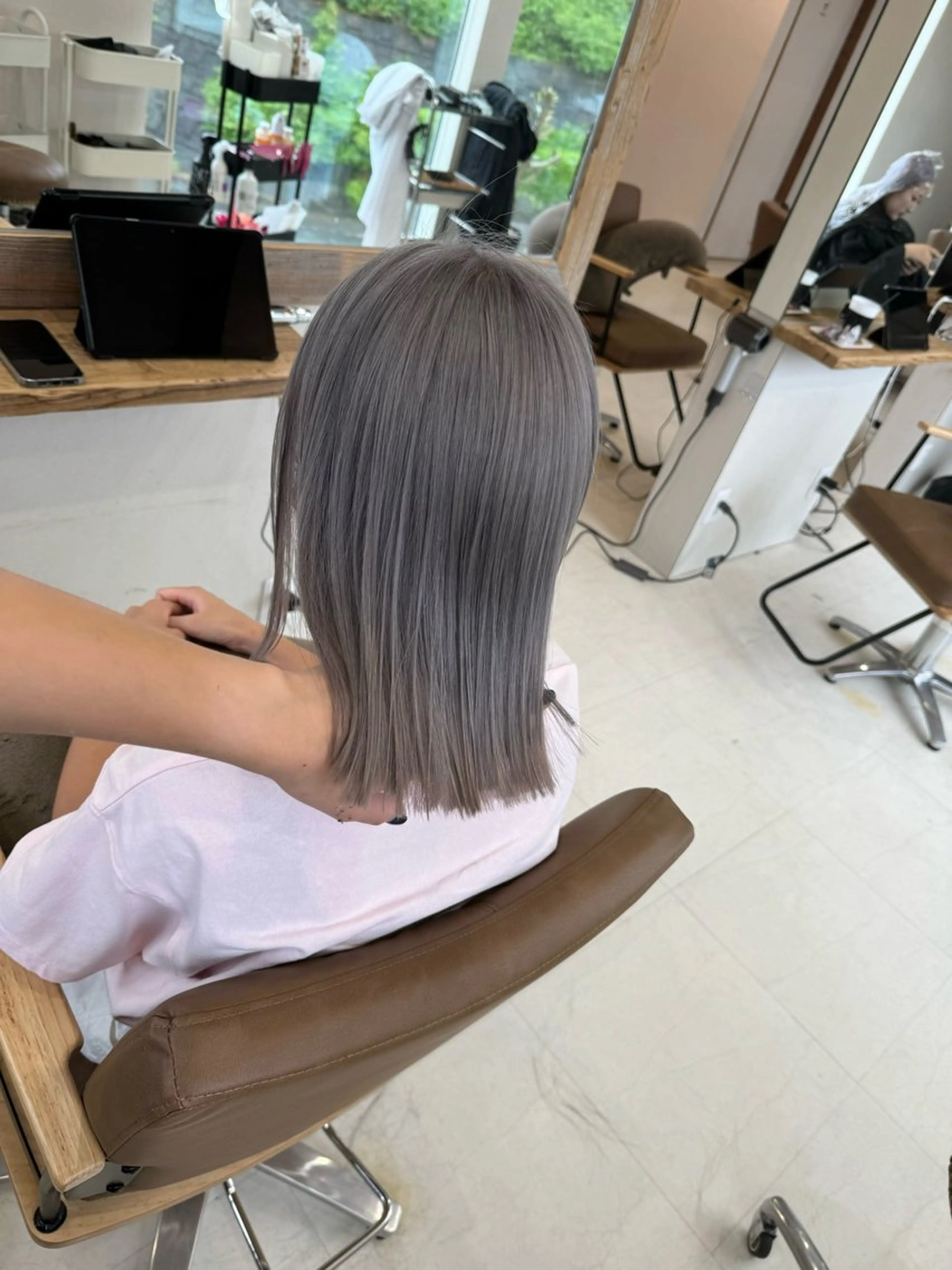 ミディアム ヘアカラー 鈴木 妃帆未のヘアスタイル