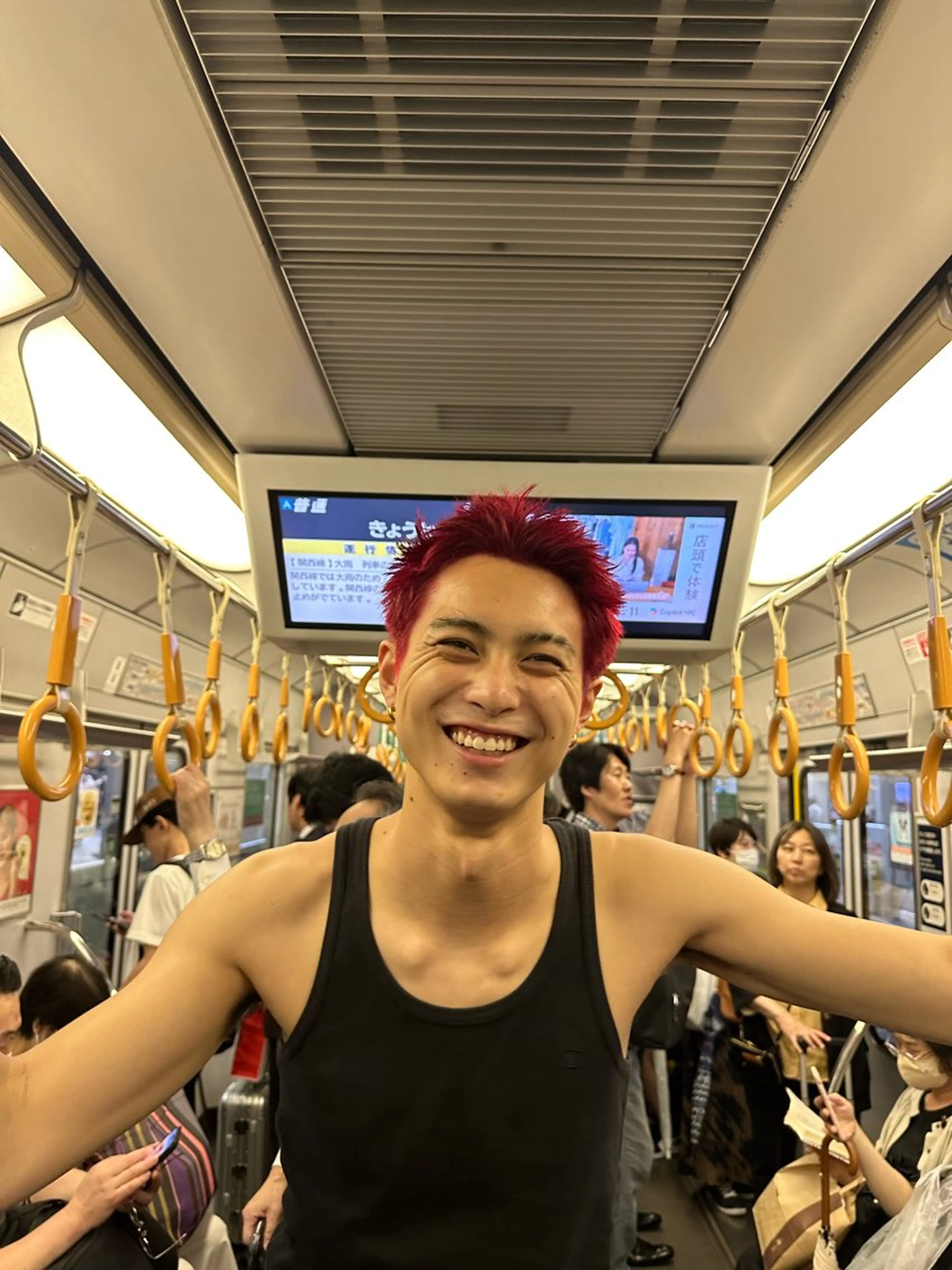 ショート カラー 崎園 佑真のヘアスタイル