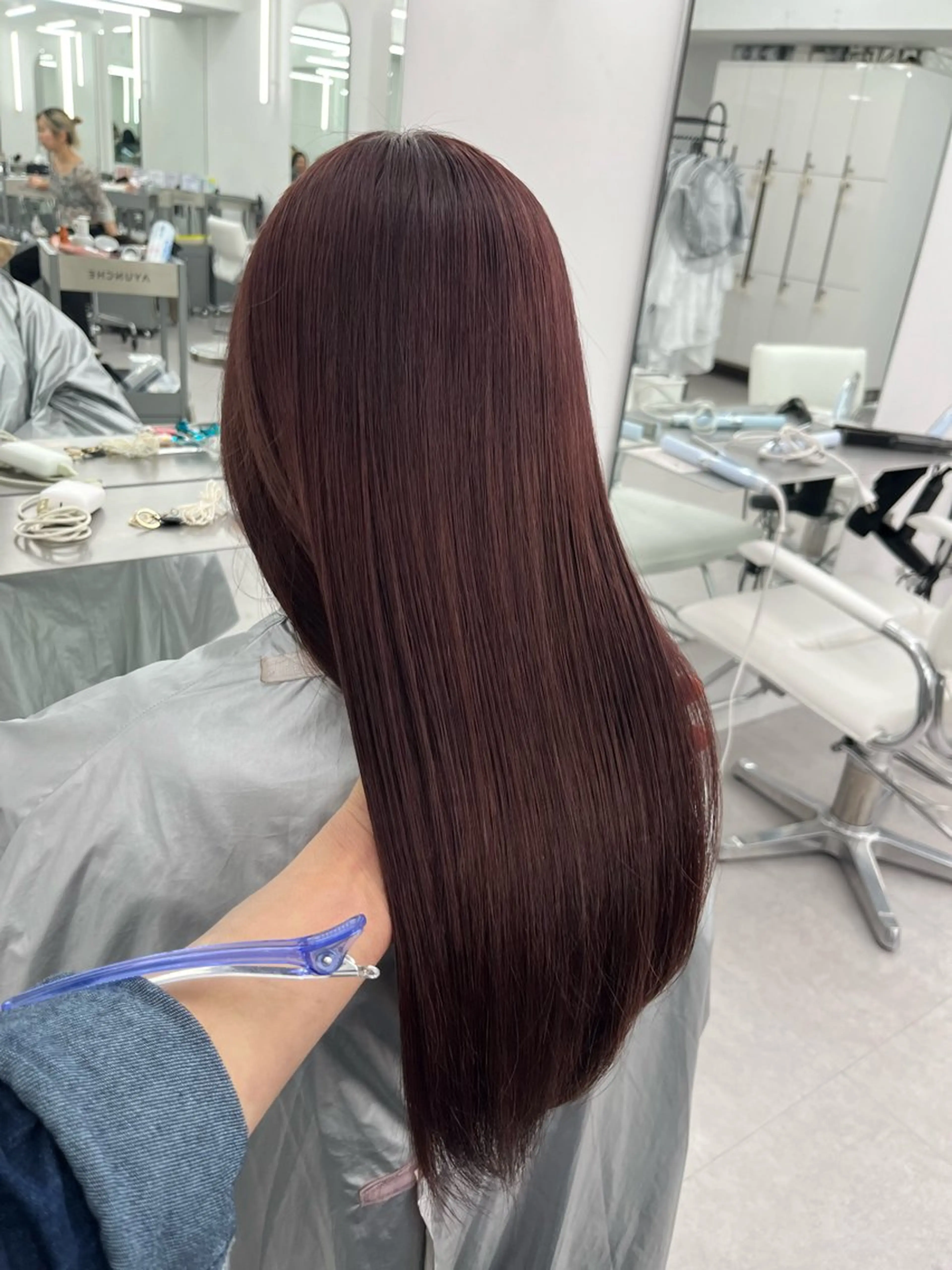 カラー アッシュ ベージュカラー 黒髪 ブリーチ ブルーカラー 透明感カラー✨🩵 韓国ヘアkanatoのヘアスタイル