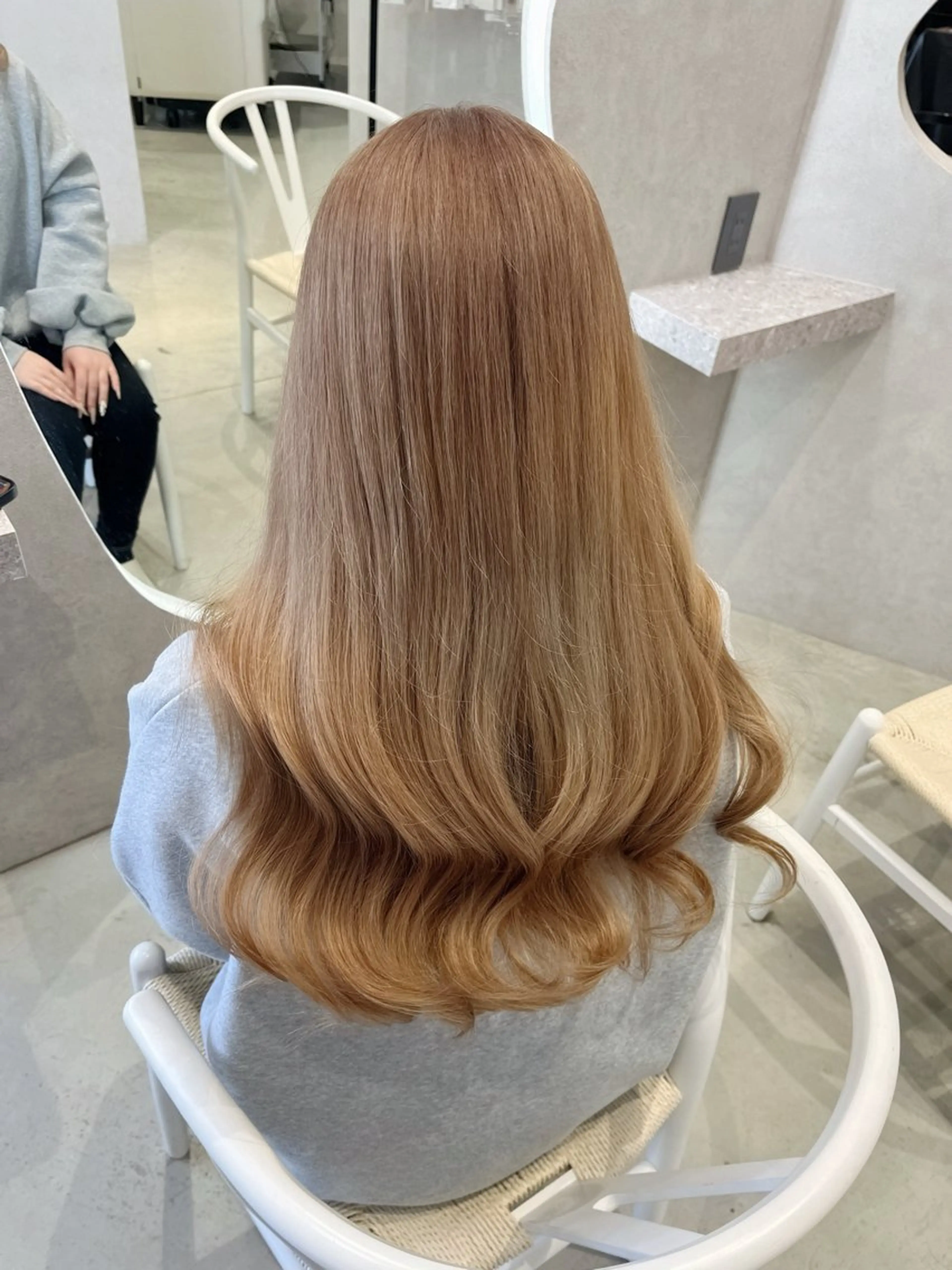 カラー ベージュカラー ブリーチ ヘアカラー トリートメント 福島 果音のヘアスタイル