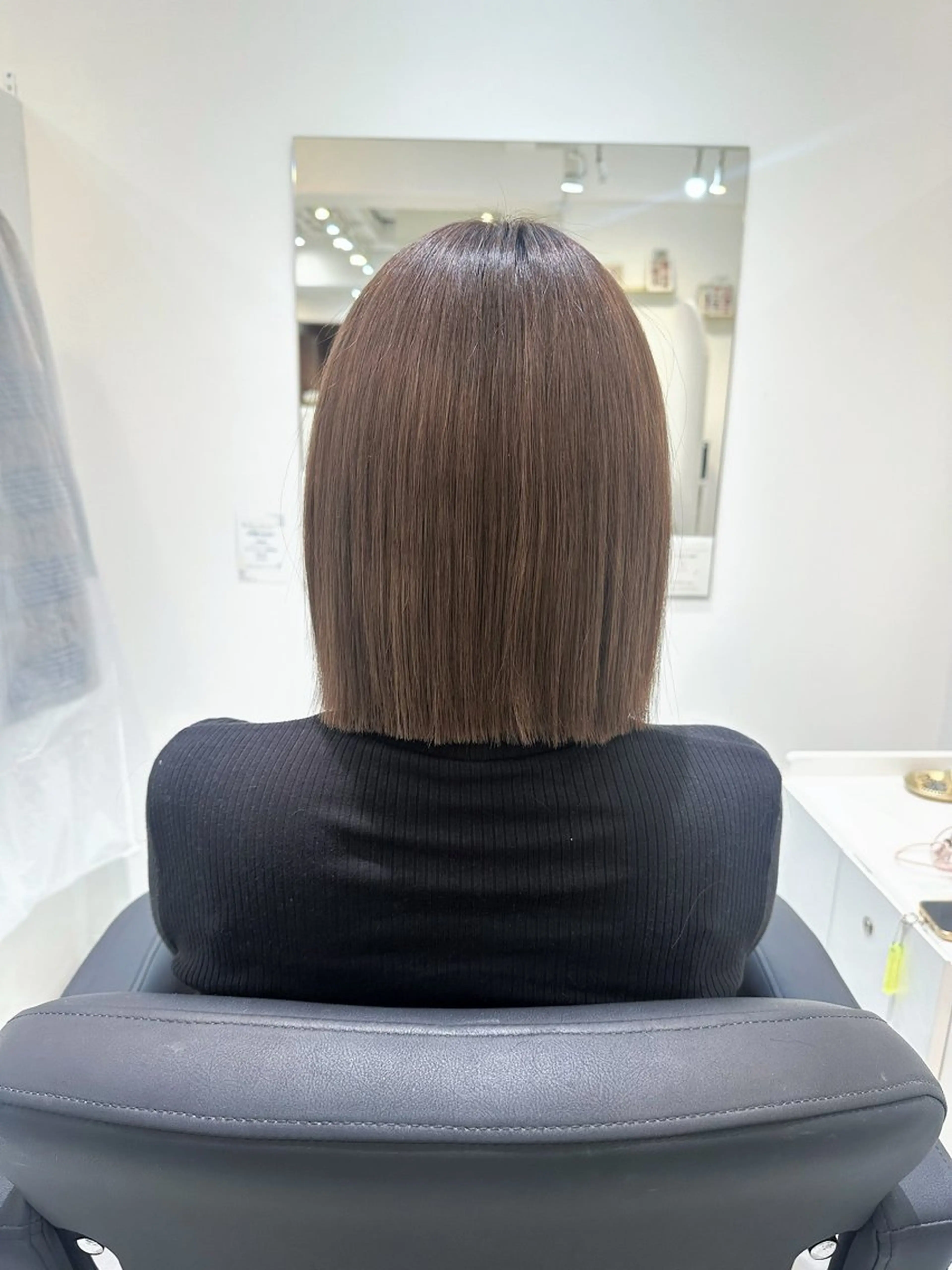 ショート カット ヘアカラー トリートメント Emuest心斎橋 SAKIのヘアスタイル