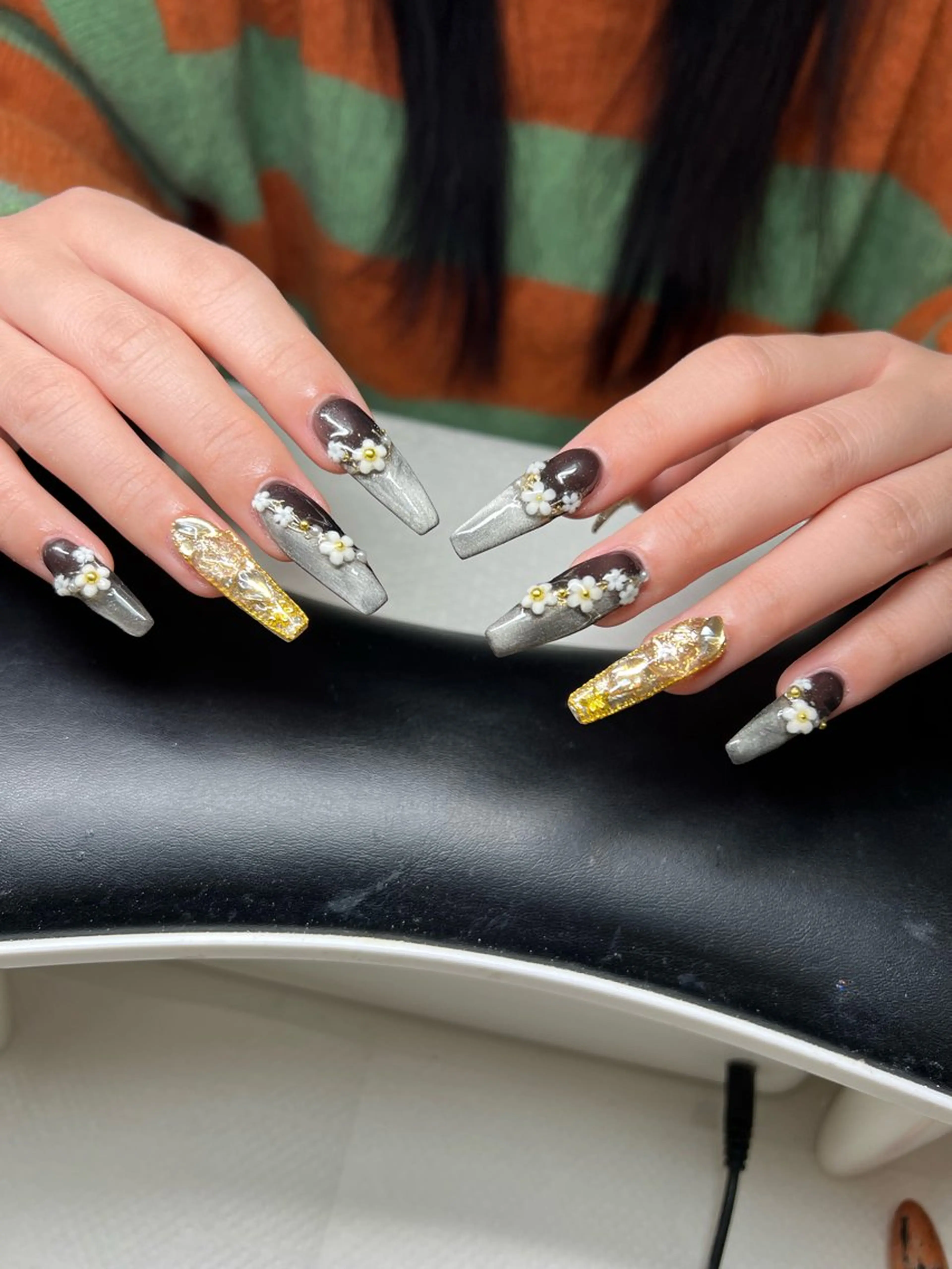 ネイル オーロラネイル チークネイル 長さ出し フットネイル フレンチネイル ハンドネイル Lee Nailsのネイルデザイン