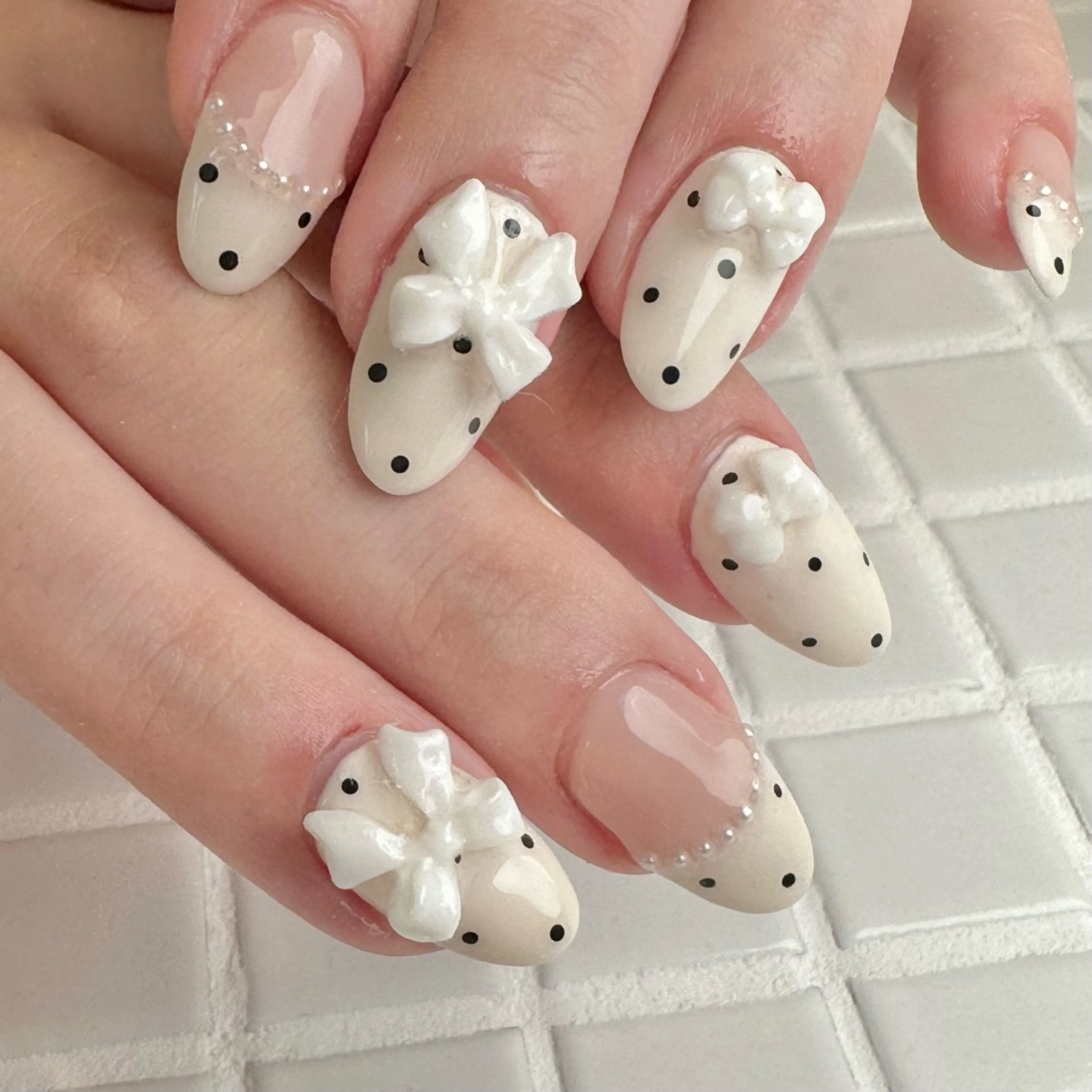 ネイル ハンドネイル Nail lily 🍒渋谷.表参道のネイルデザイン