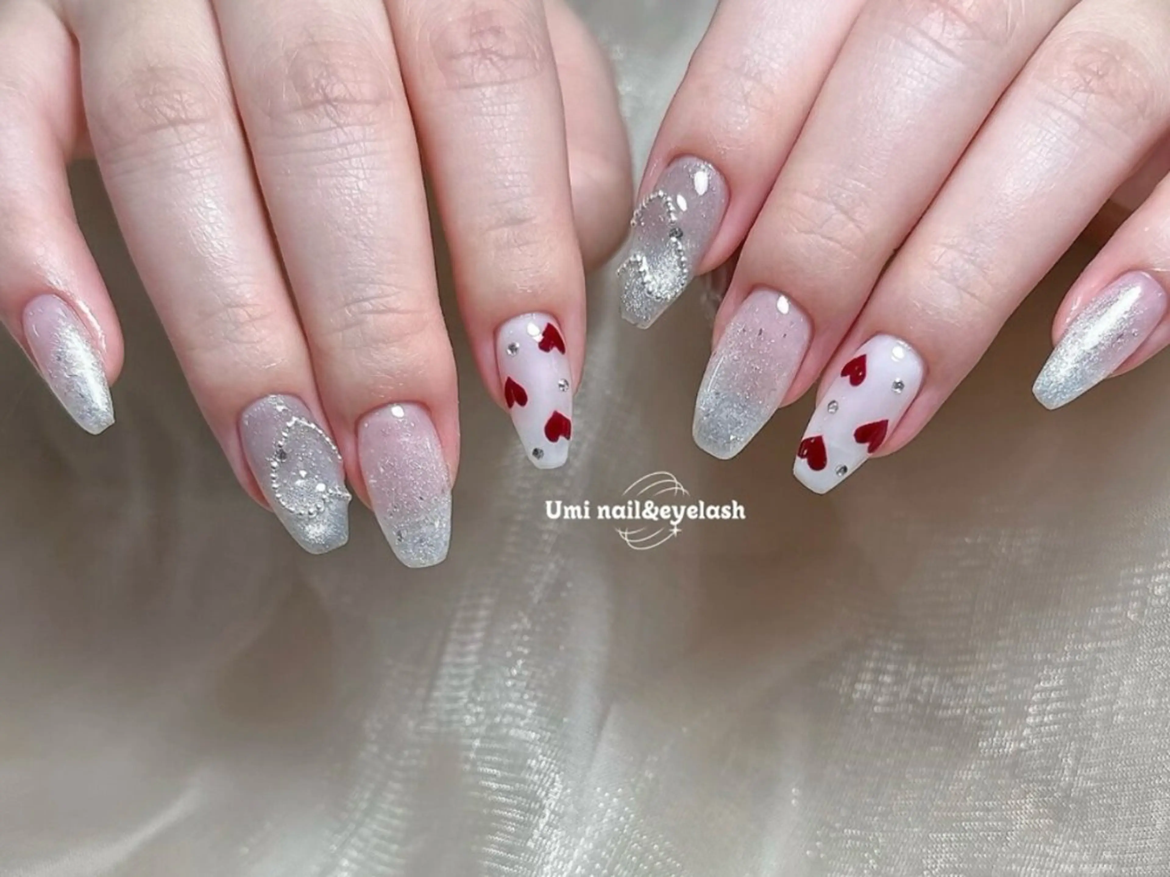 ご新規様ジェルオフ無料、持ち込みデザイン6本アート（パーツ付け放題)/持ち込みデザイン8本¥8980の写真