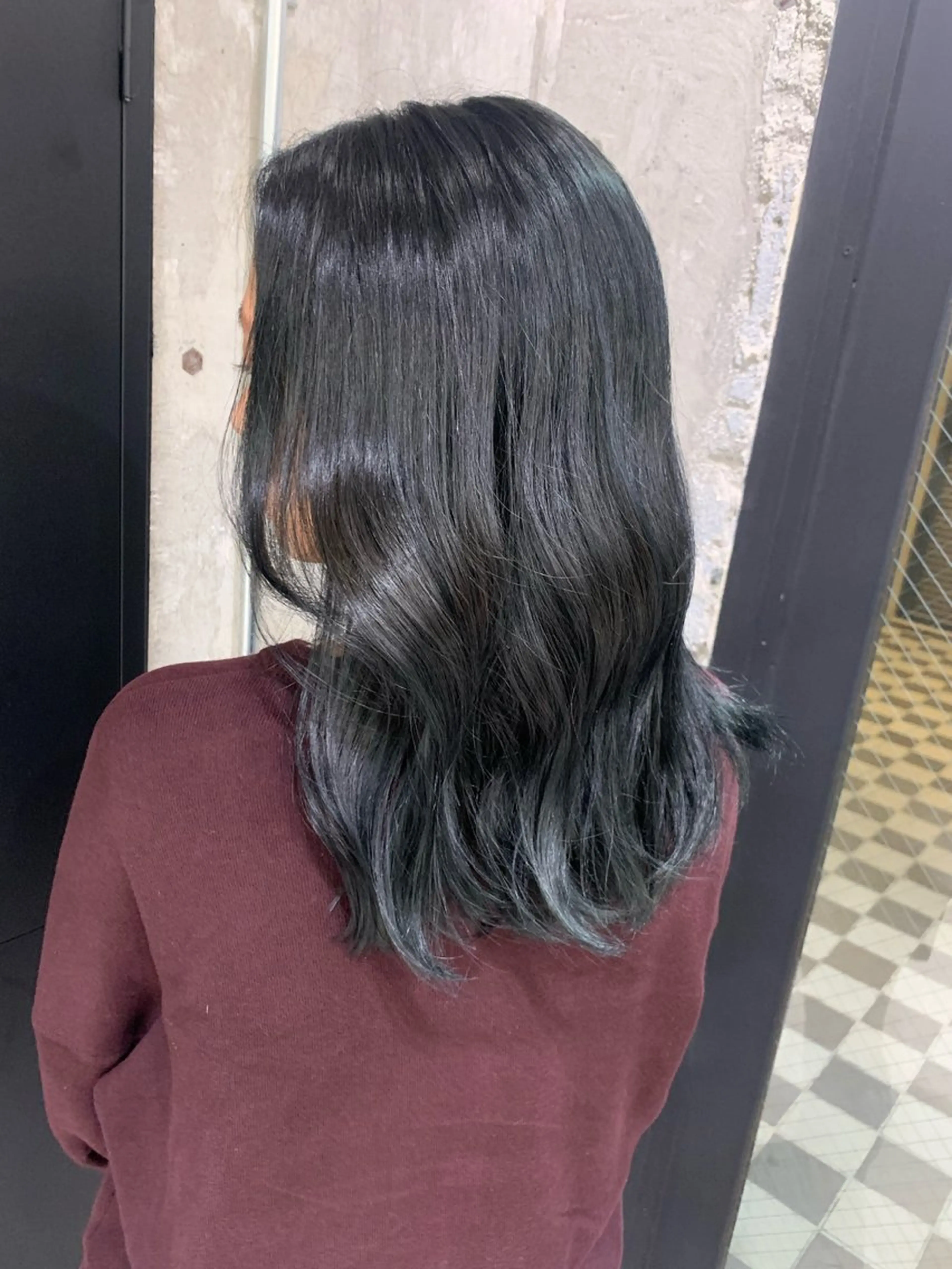 ロング カラー 黒髪 ブルーカラー ブルーブラック ヘアカラー ♡ハイライトカラー shinri♡のヘアスタイル