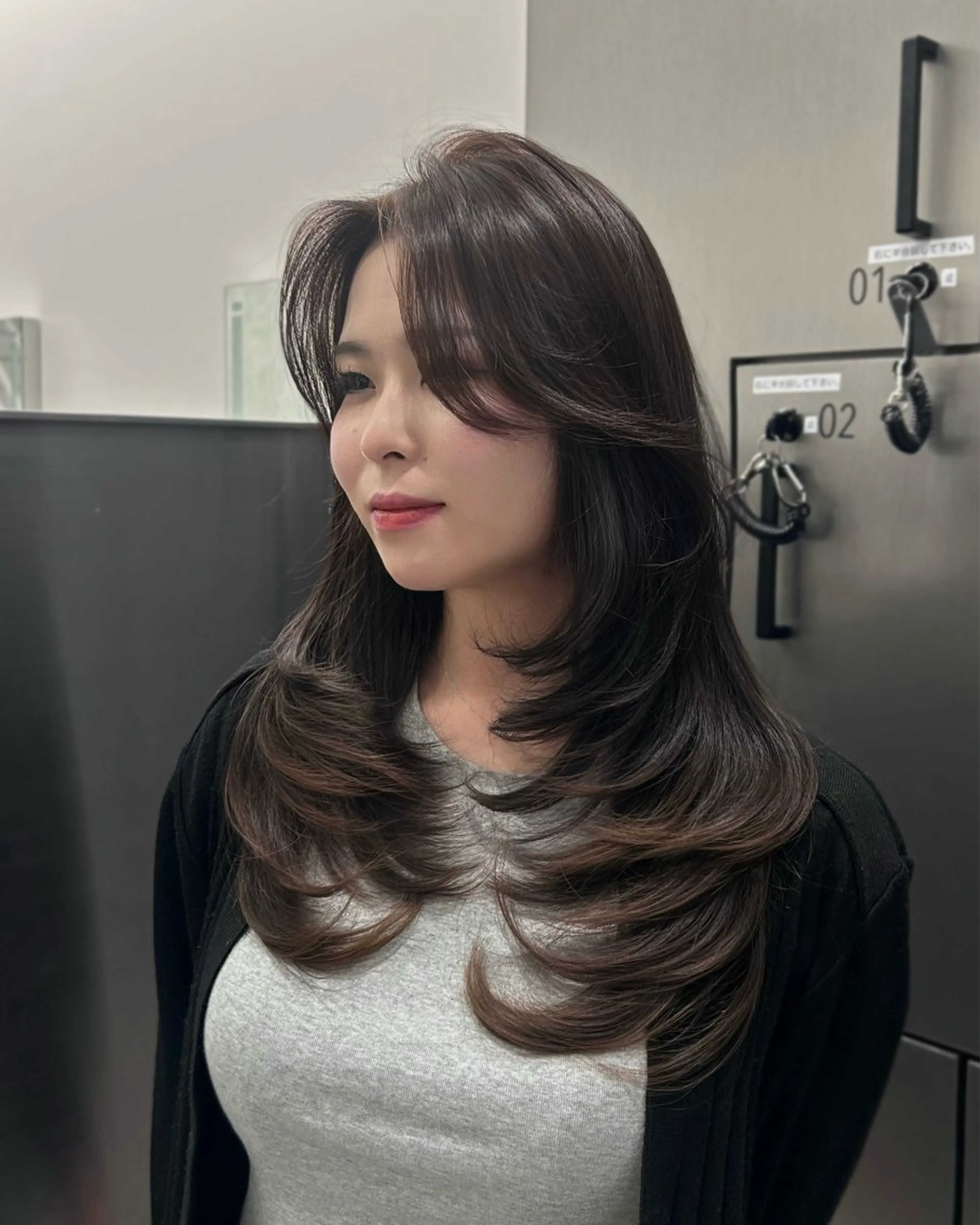 ロング レイヤーカット 大人レイヤー/艶美髪 🇺🇸TOMONAのヘアスタイル