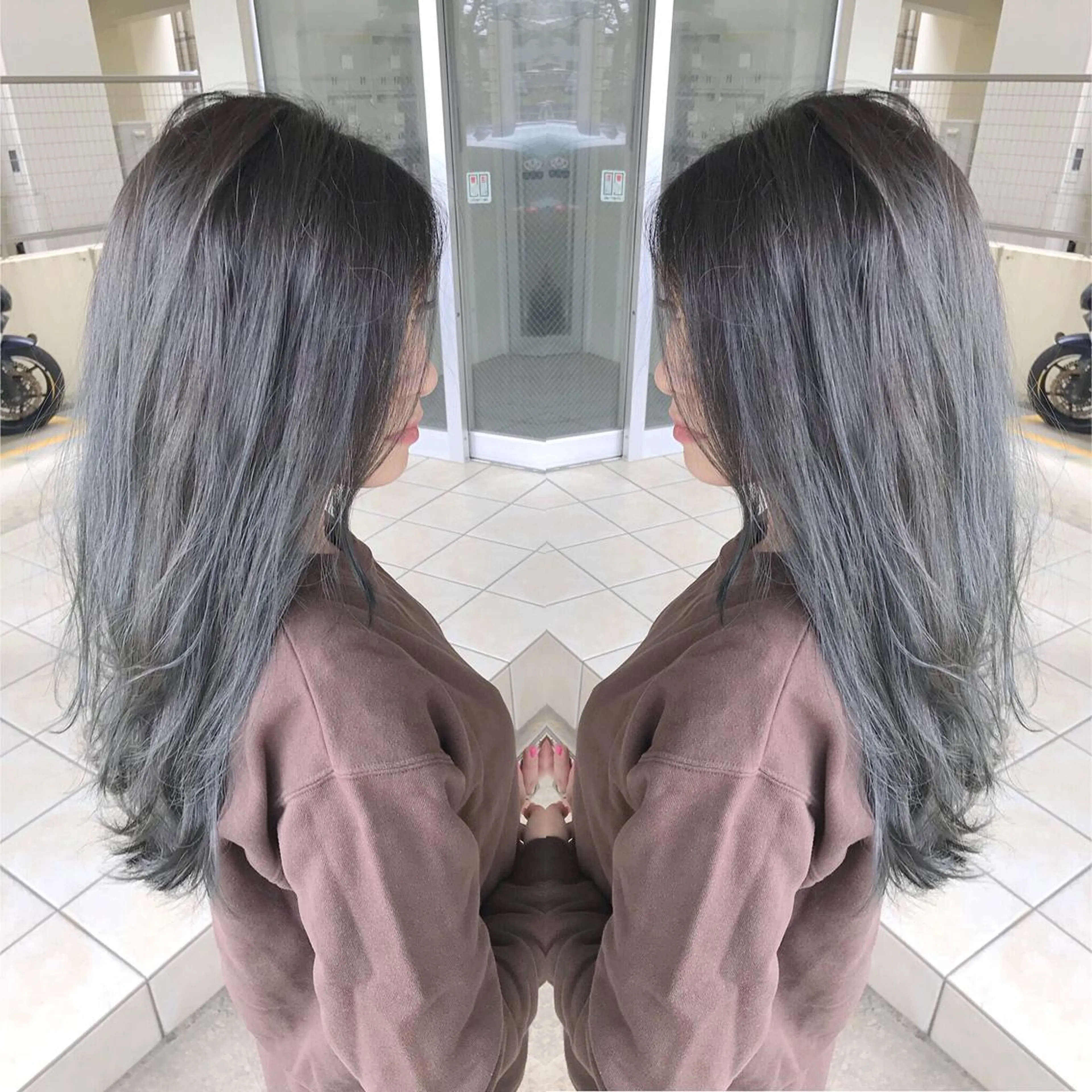 ミディアム カラー グレージュ ネイビーカラー grand juteのヘアスタイル