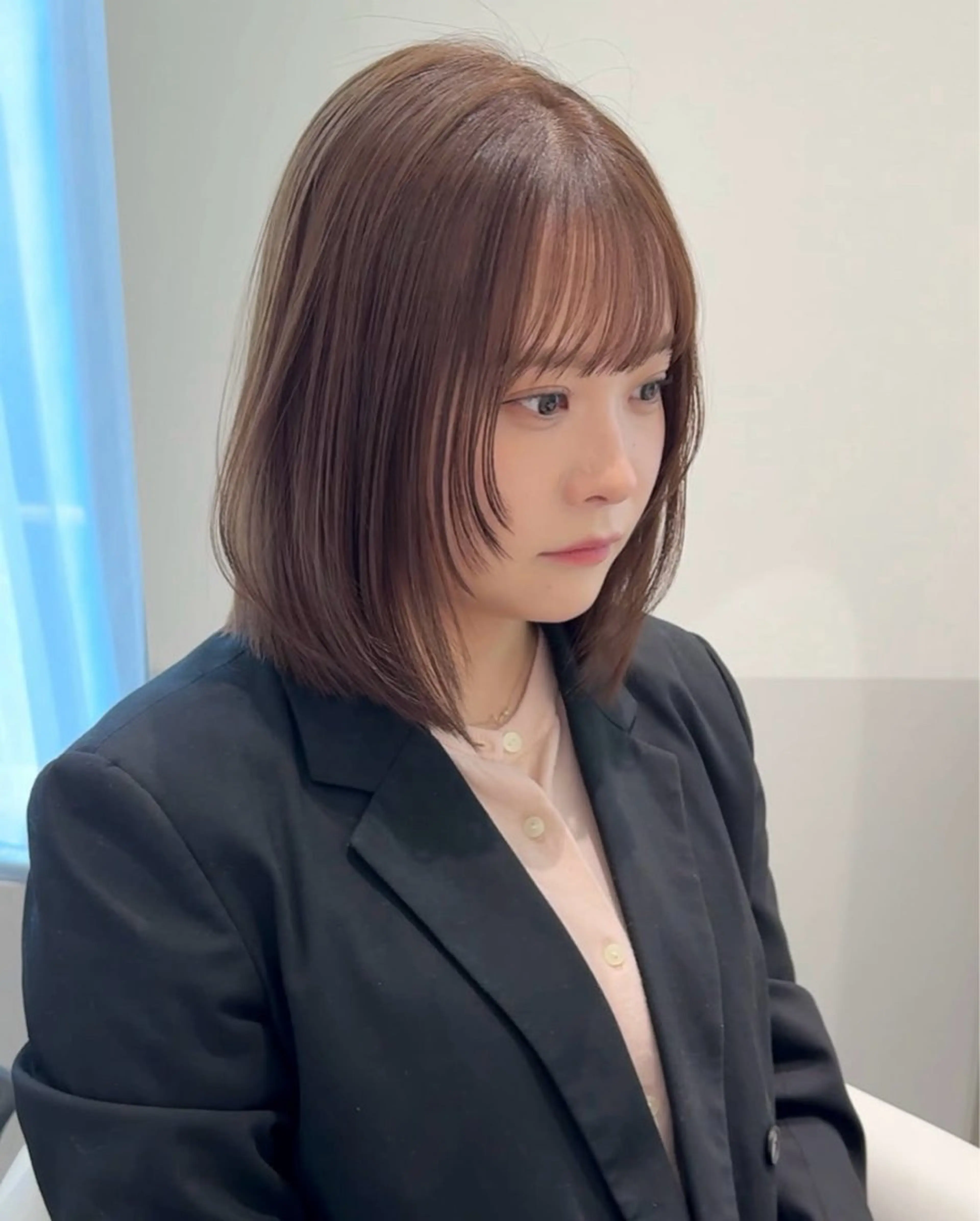 ミディアム カラー chihiro レイヤーボブのエステ・リラクイメージ