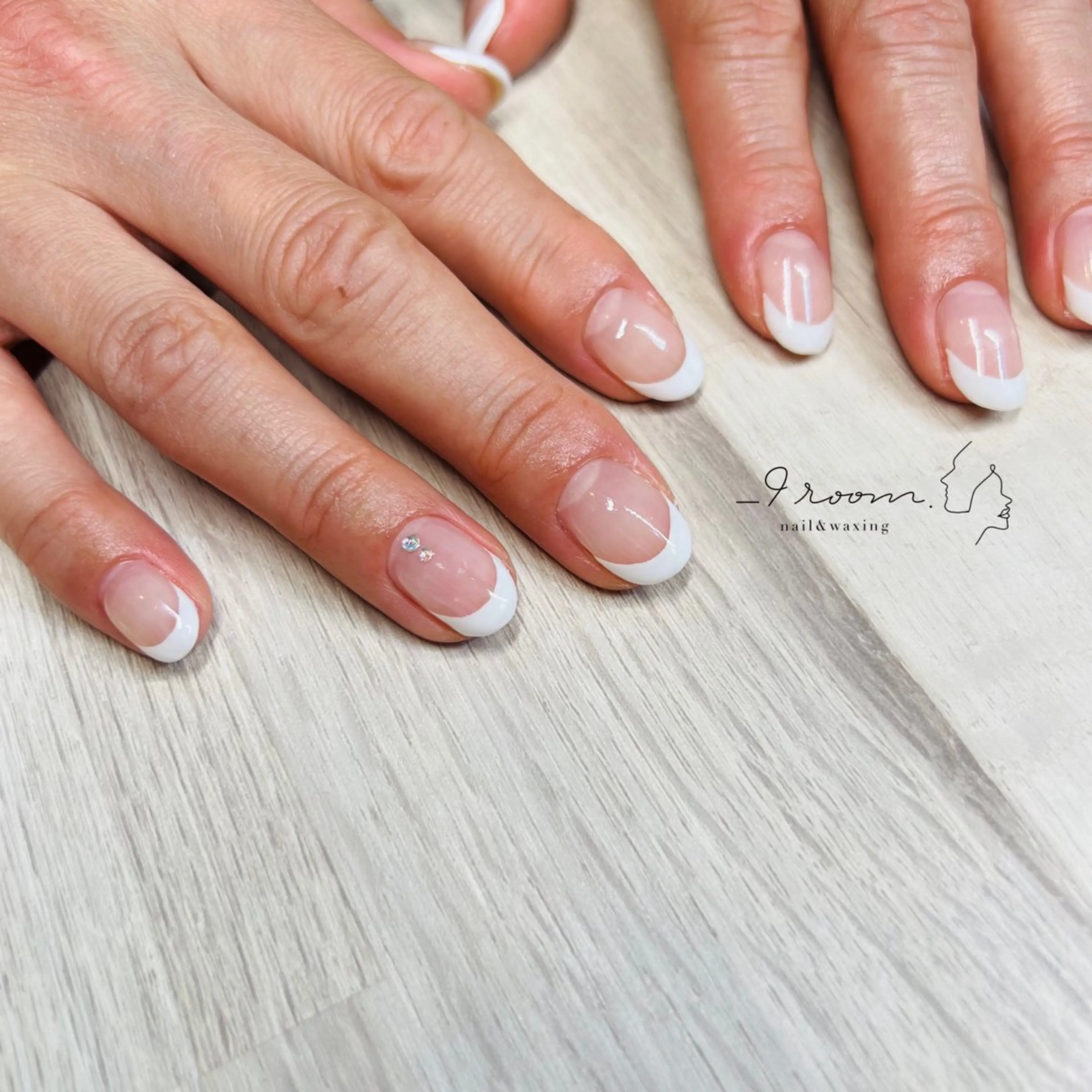 ネイル フレンチネイル オフィスネイル シンプルネイル ハンドネイル _9 room. Yoshimiのネイルデザイン