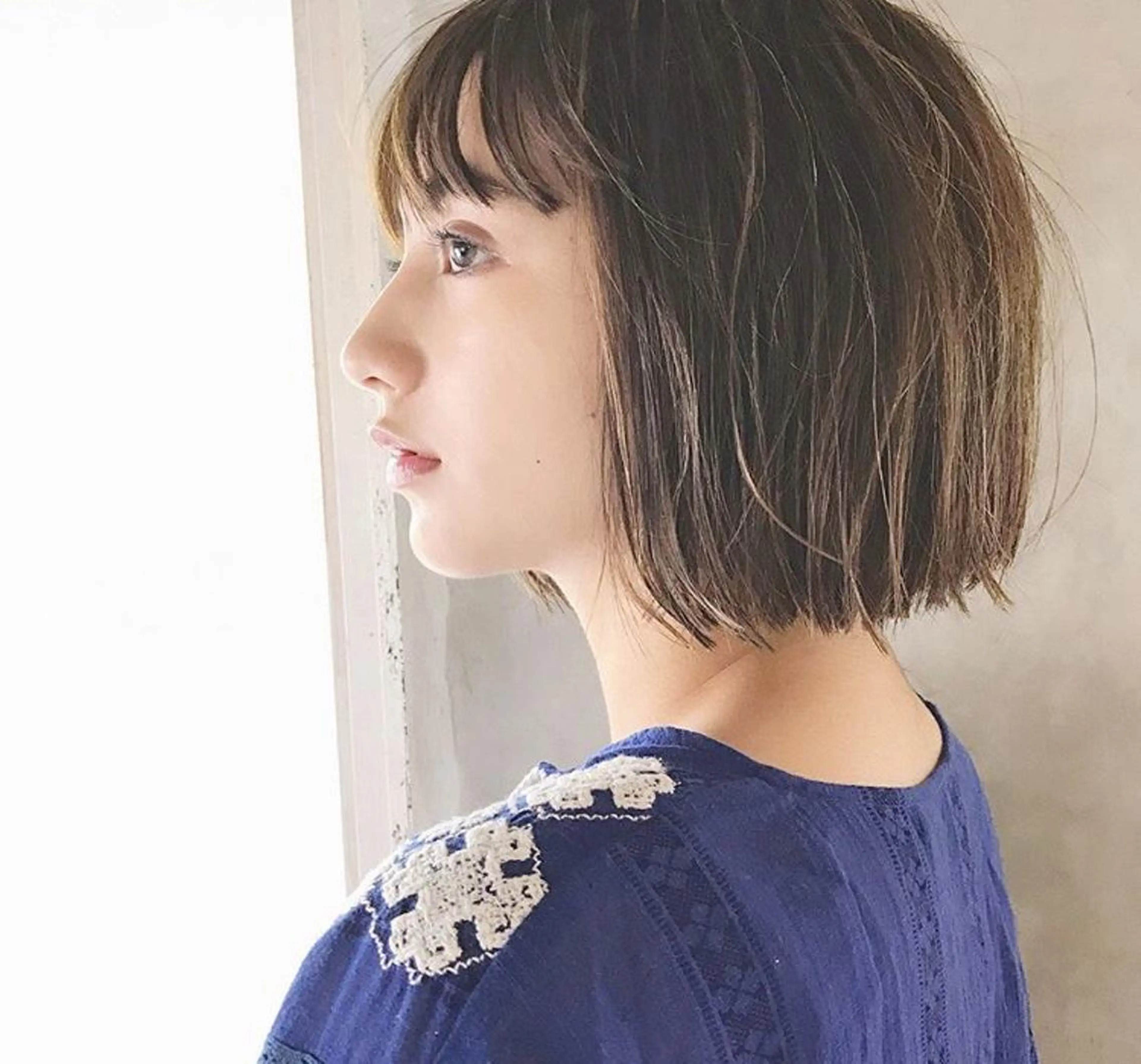 ミディアム カラー ボブ 似合わせカット 今泉 冴理のヘアスタイル