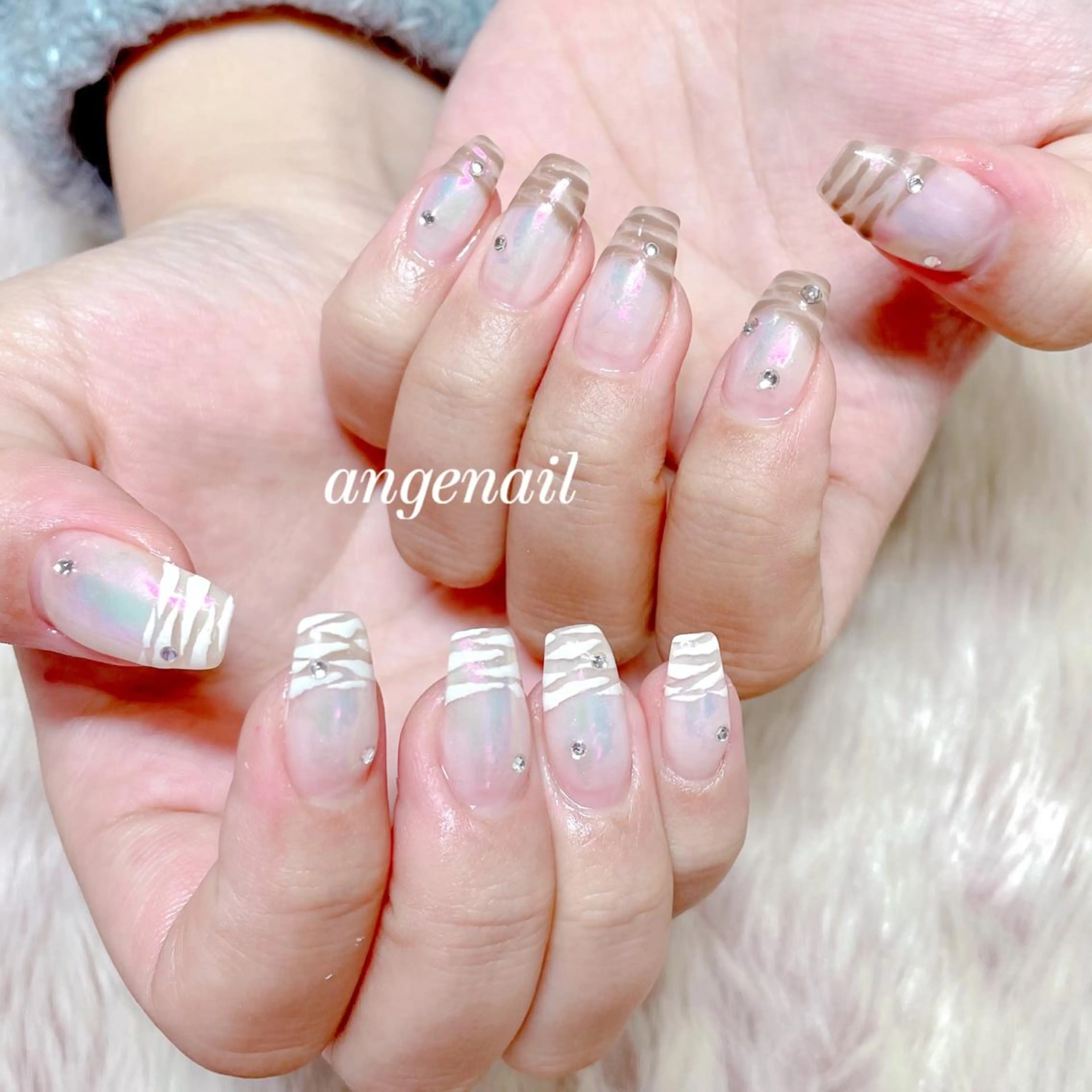 ネイル ハンドネイル オーナーネイリスト MAKIのネイルデザイン