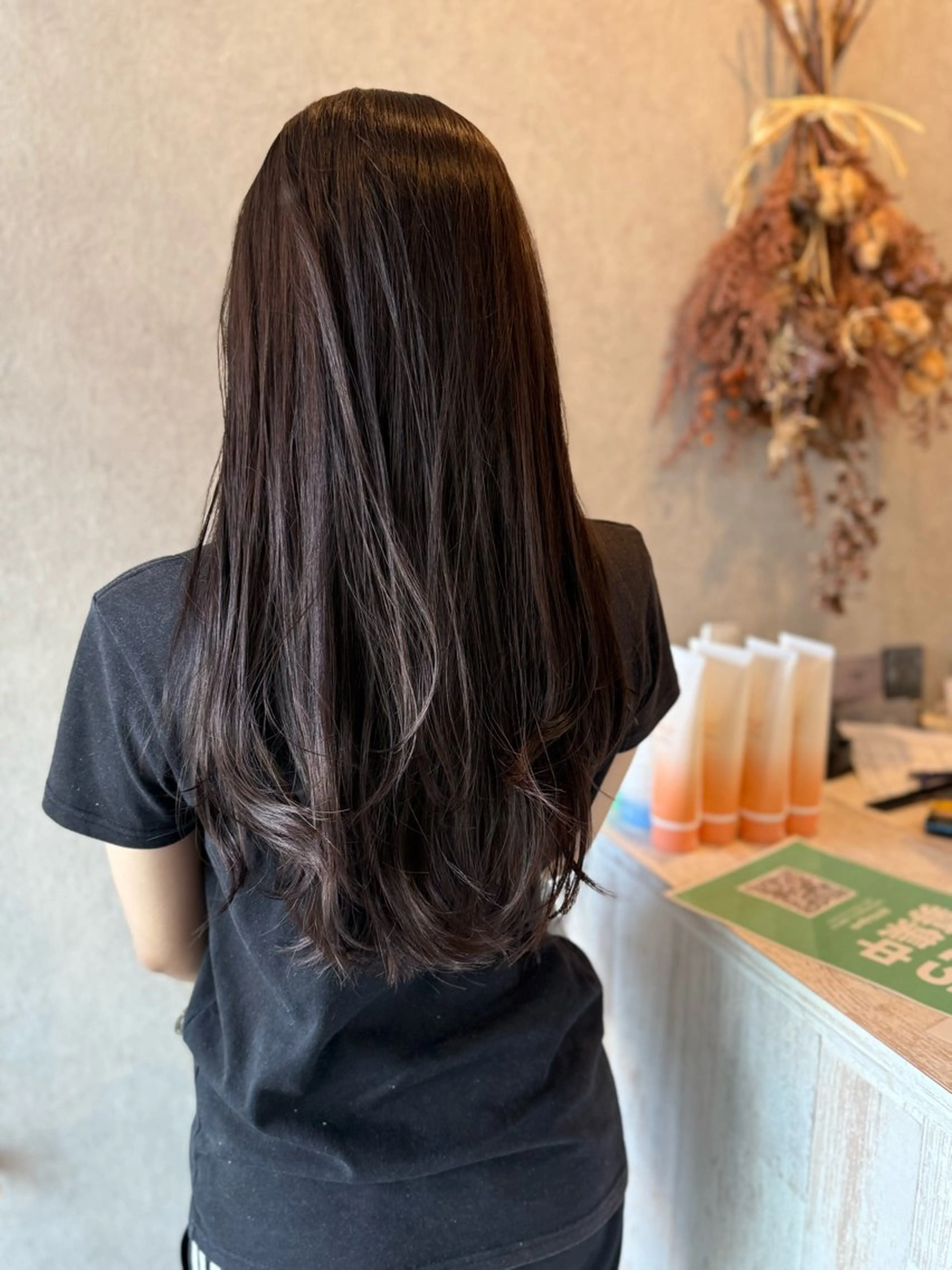 ロング カラー ロングレイヤー レイヤーカット ロング カット ヘアカラー Bish Yanaのヘアスタイル