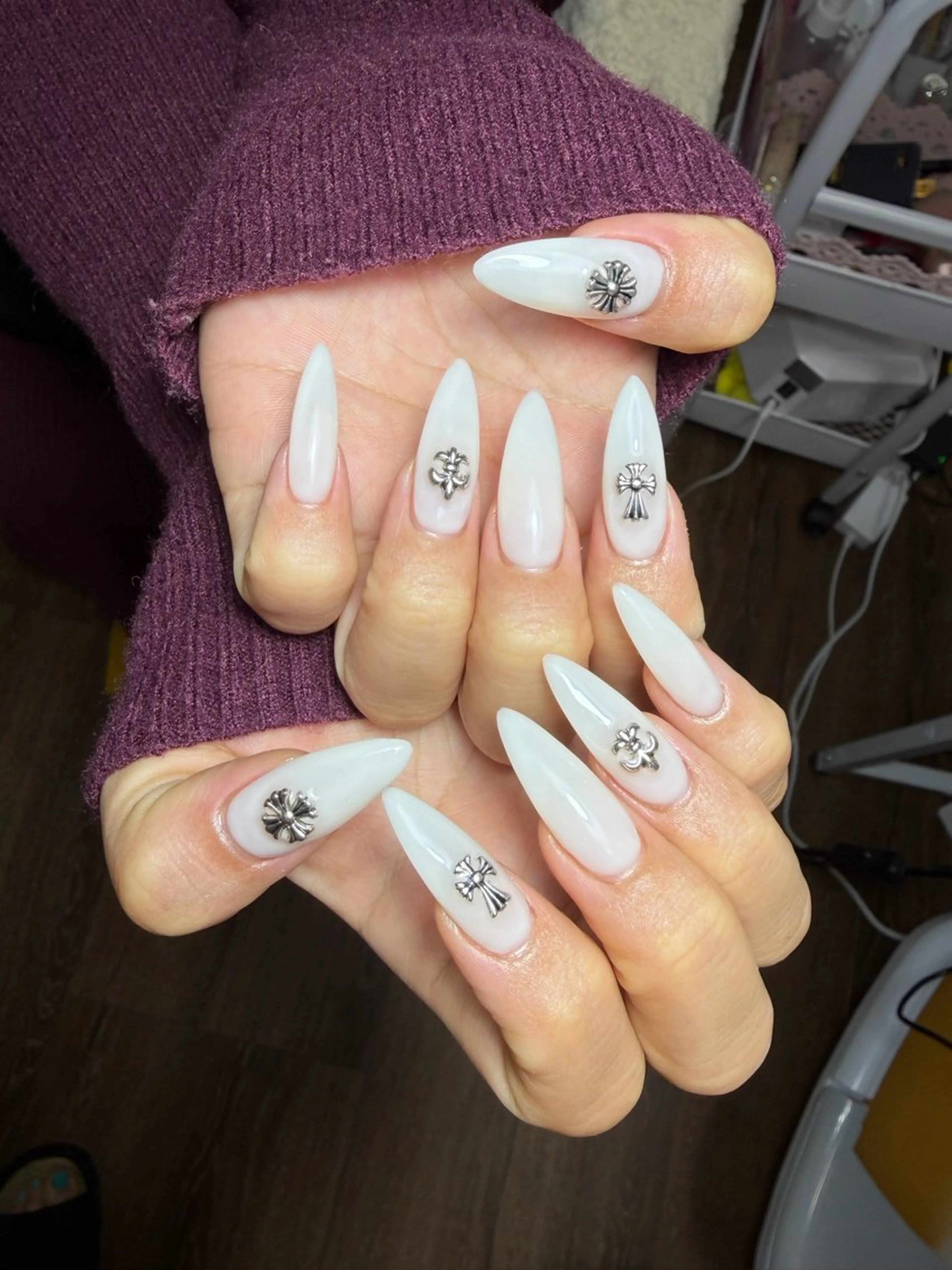 ネイル アートネイル オーロラネイル チークネイル 長さ出し フットネイル ハンドネイル Chan nailsのネイルデザイン
