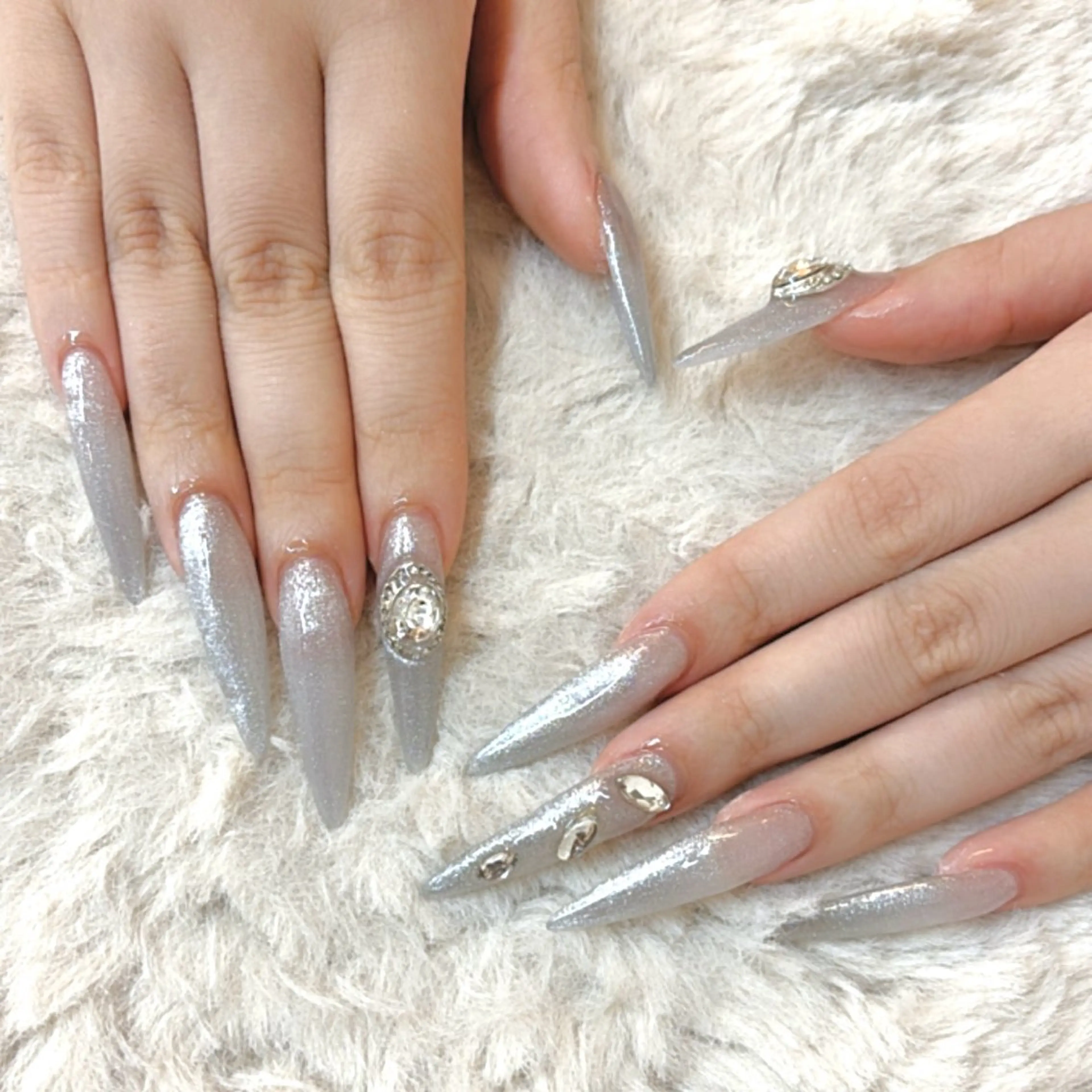 ネイル ロングネイル マグネットネイル スカルプネイル ハンドネイル Chipie_ ayanoのネイルデザイン