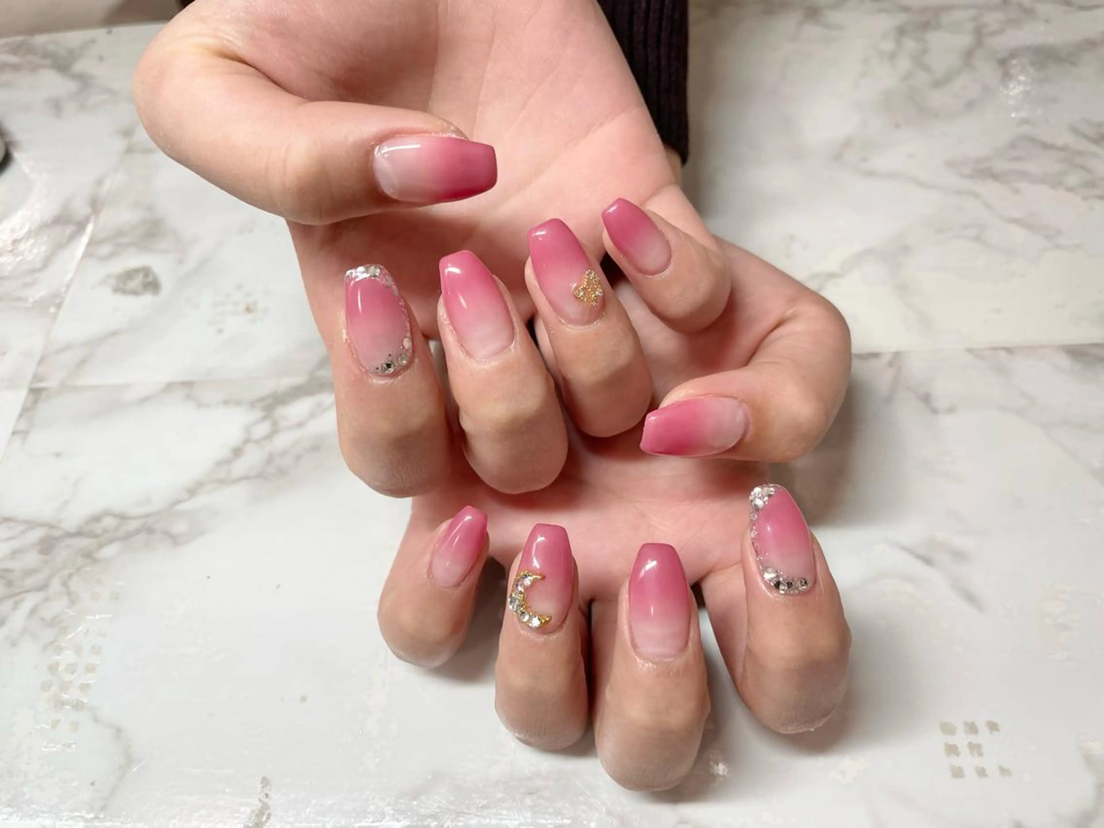 ネイル 阪本 悠加のネイルデザイン