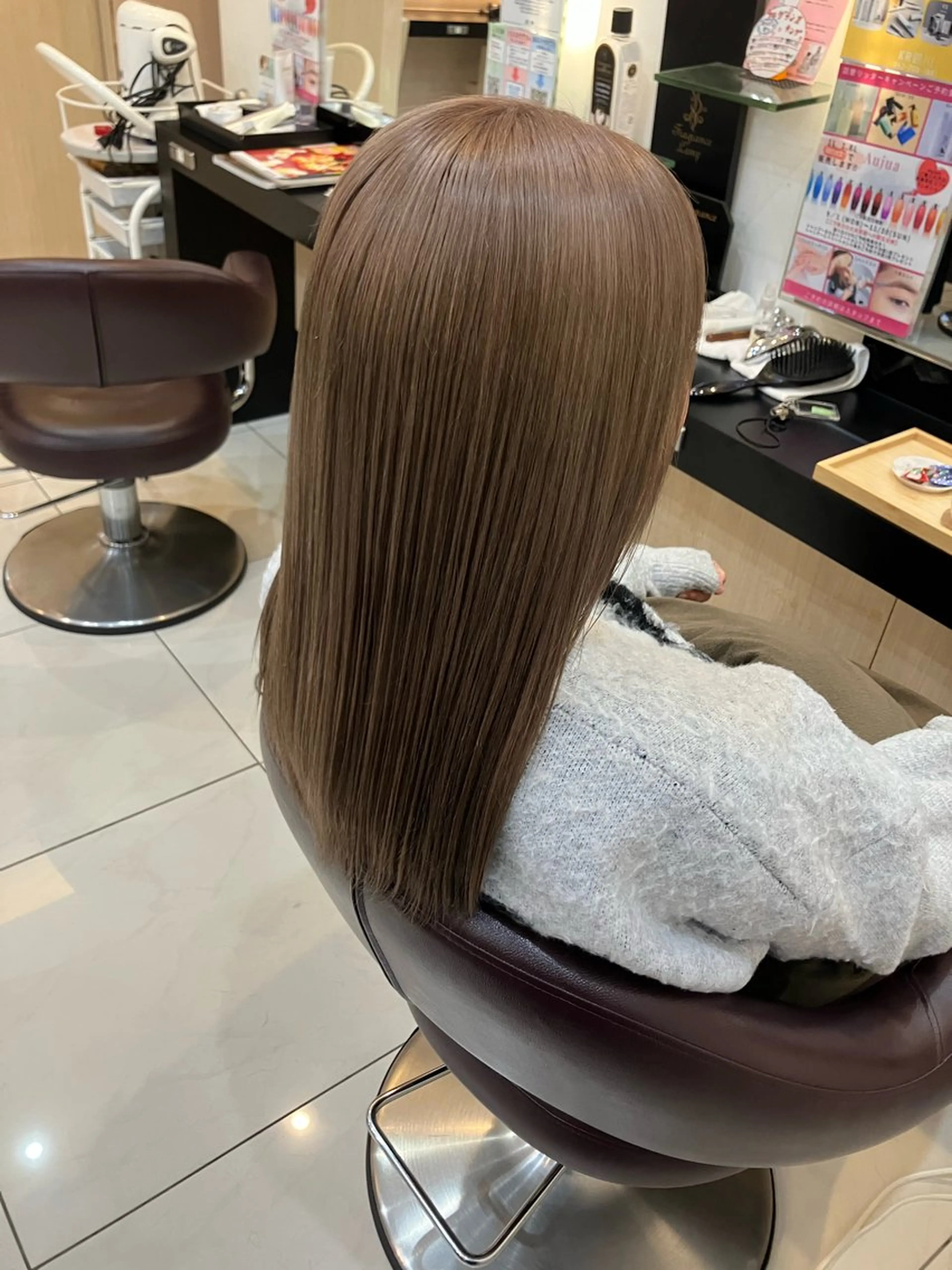 ミディアム ヘアカラー yukari 艶髪ヘアのヘアスタイル