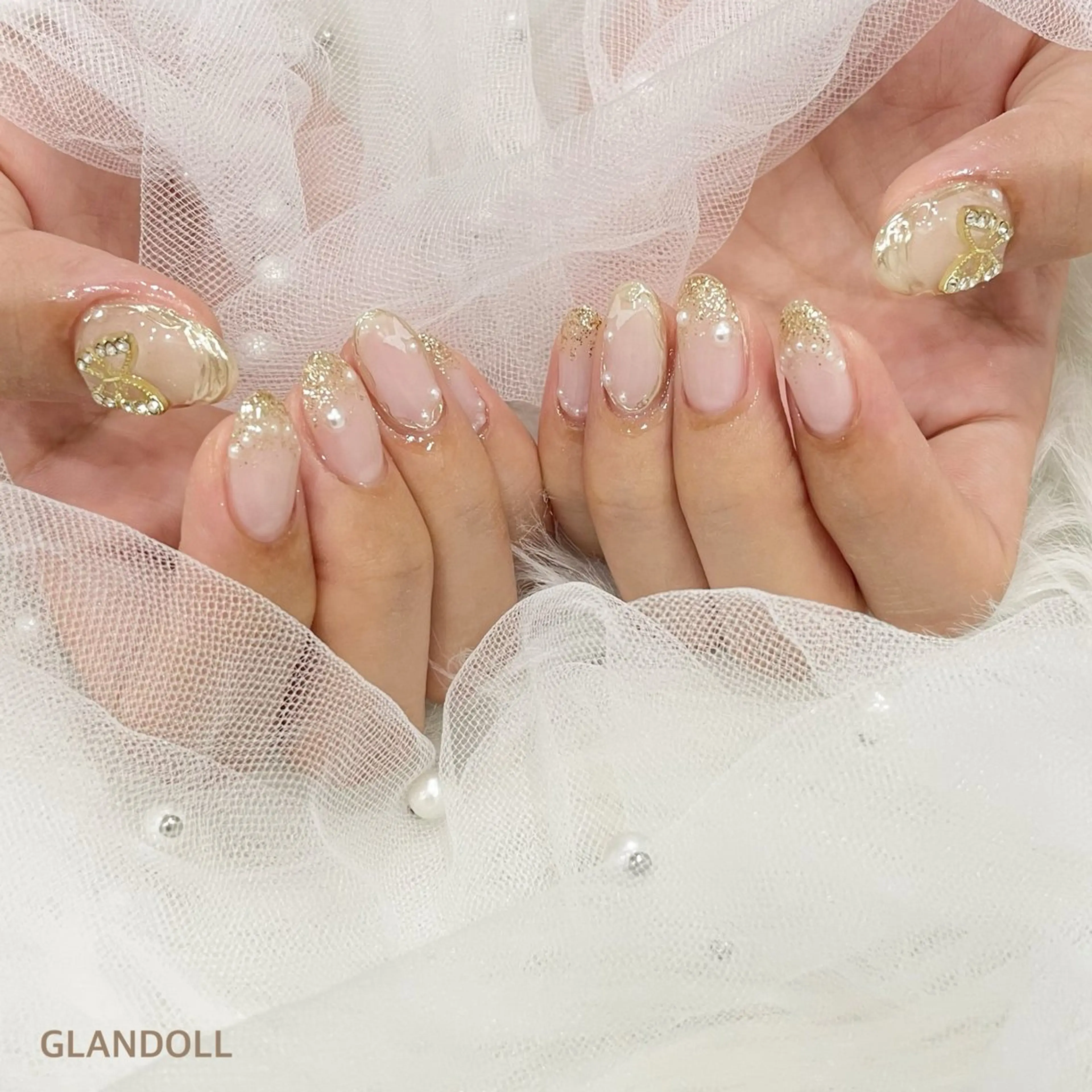 ネイル ハンドネイル GLANDOLL YURIのネイルデザイン