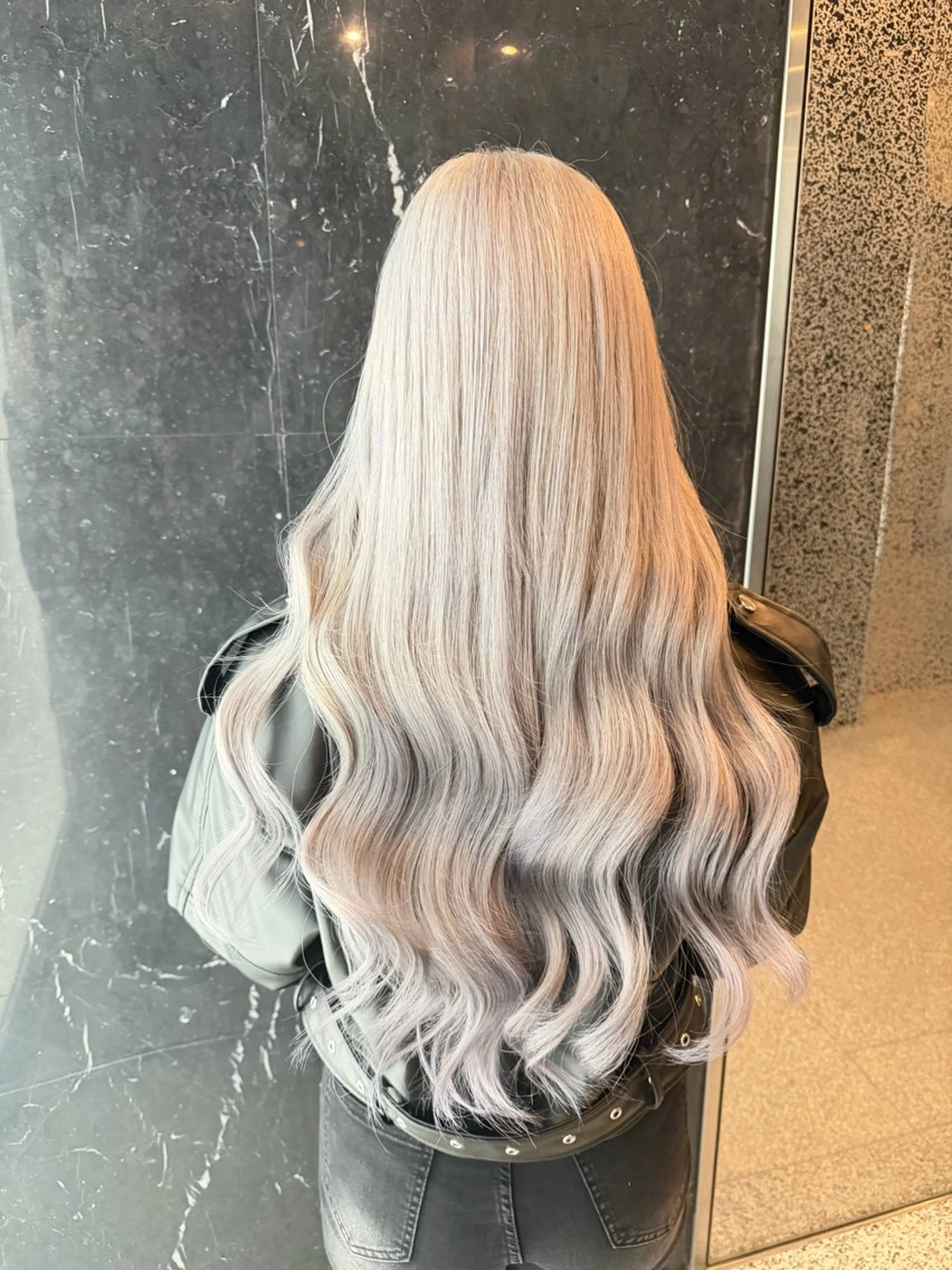 ショート エクステ ヘアカラー 羽エクステハイトーン naviRaikiのヘアスタイル