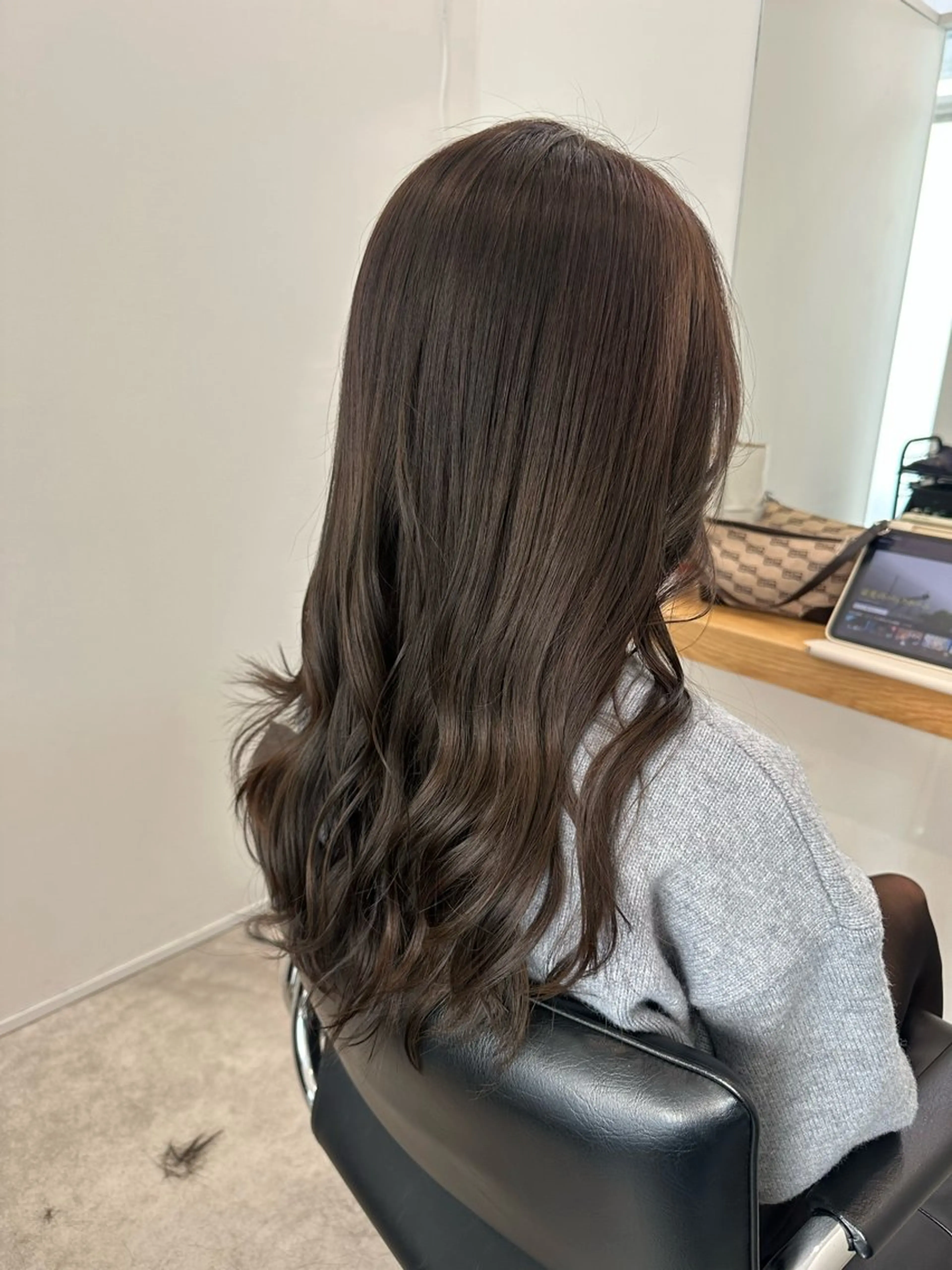 ロング カラー グレージュ ヘアカラー トリートメント レイヤー/ナチュラル 💐nao.のヘアスタイル