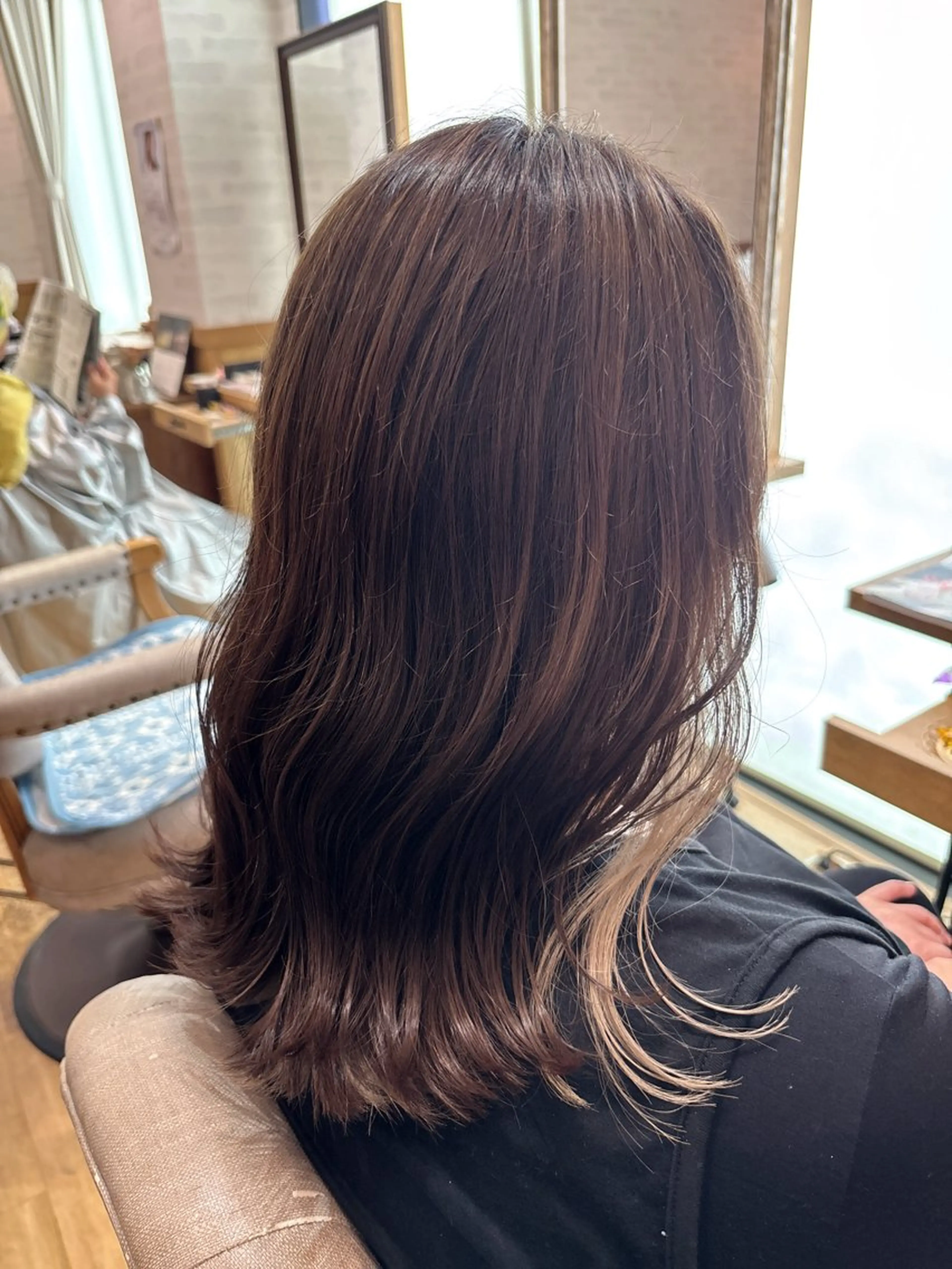 ロング カラー ベージュカラー ハイトーンカラー インナーカラー ホワイトベージュ カット ヘアカラー トリートメント 杉山 晃太のヘアスタイル