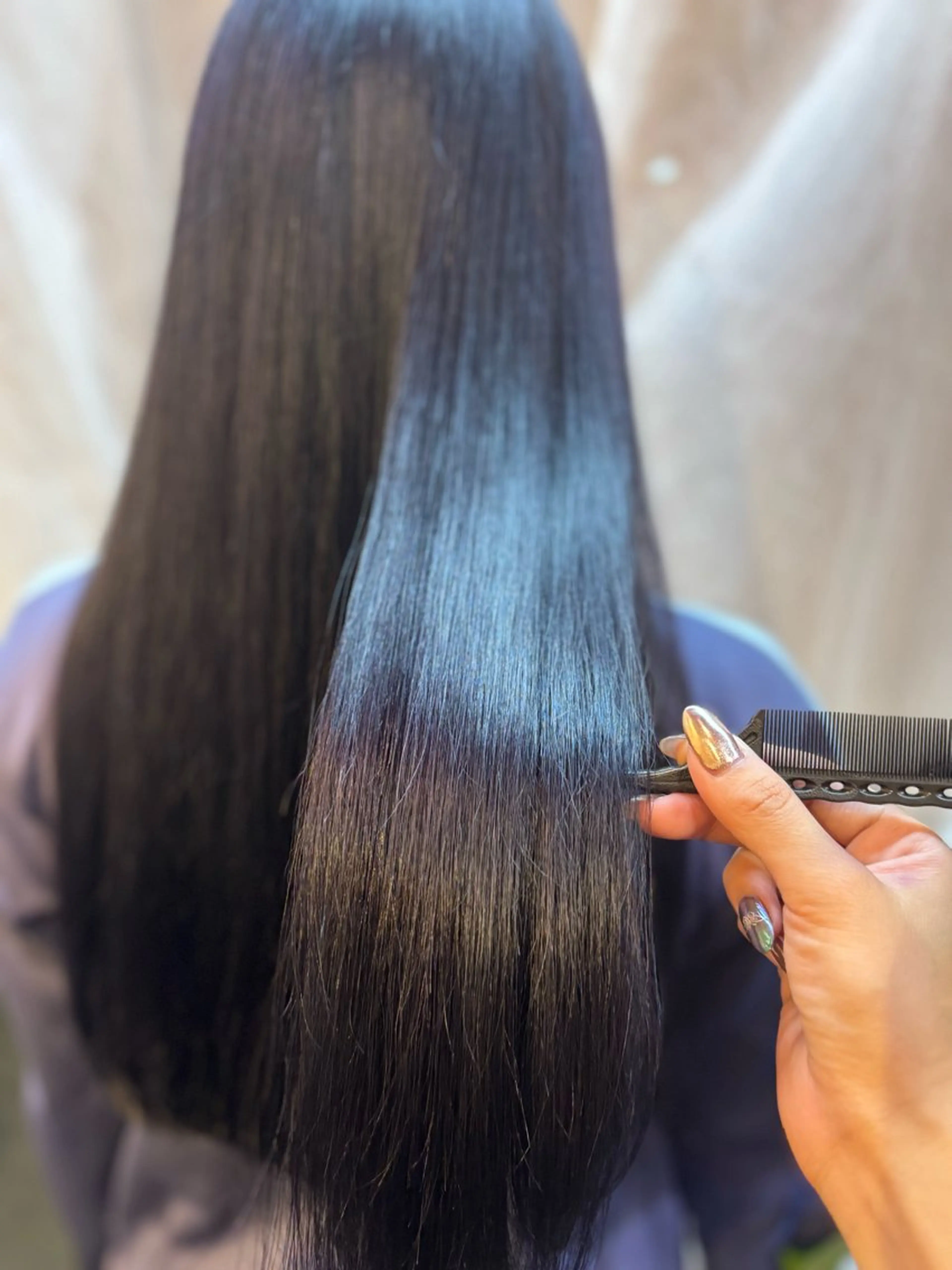 ロング カラー ブリーチ パープルカラー カット ヘアカラー 縮毛矯正 トリートメント 髪質改善カラー ブラウン🤎YUMEのヘアスタイル