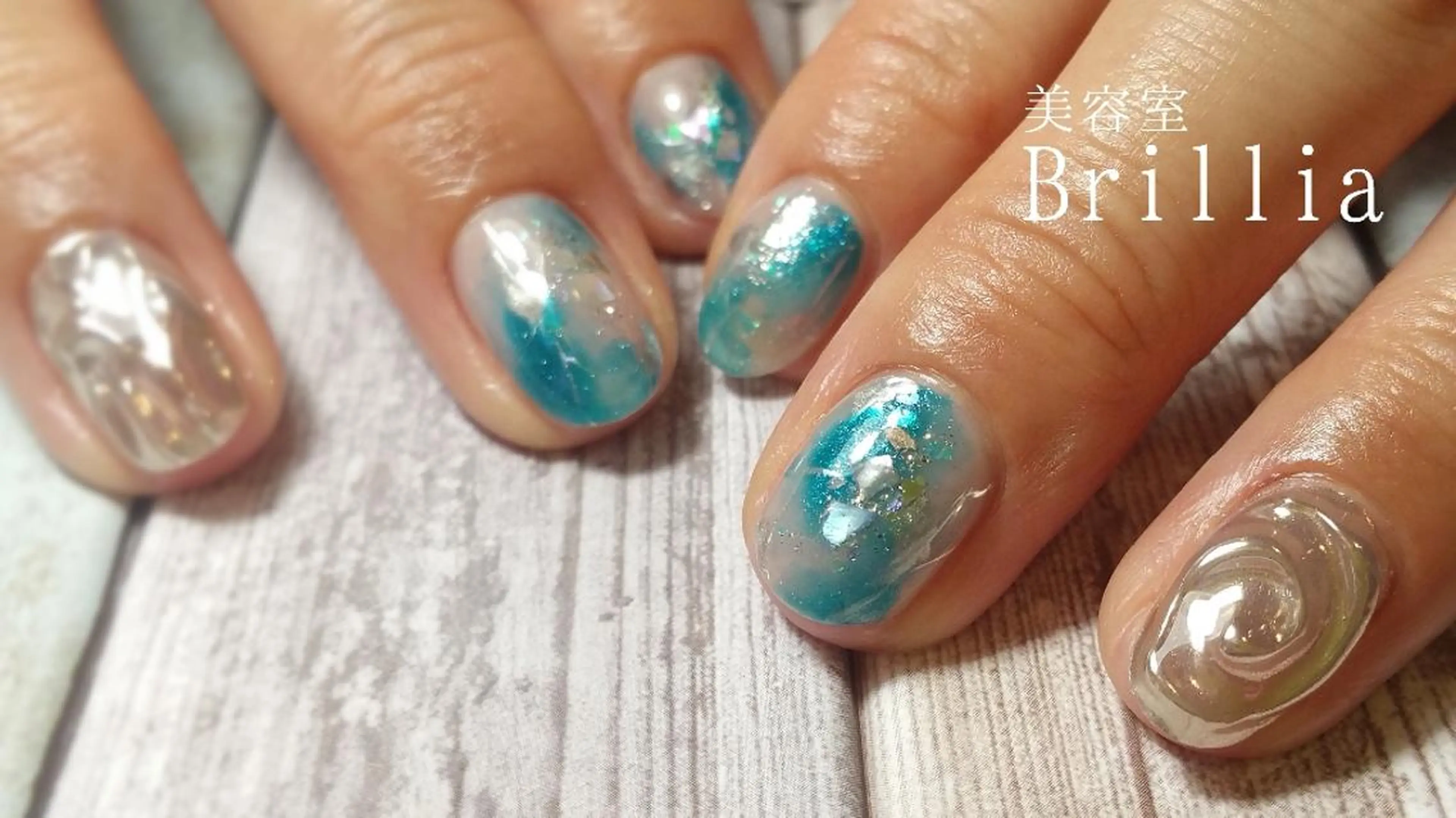 ネイル ハンドネイル 柴田 彩のネイルデザイン