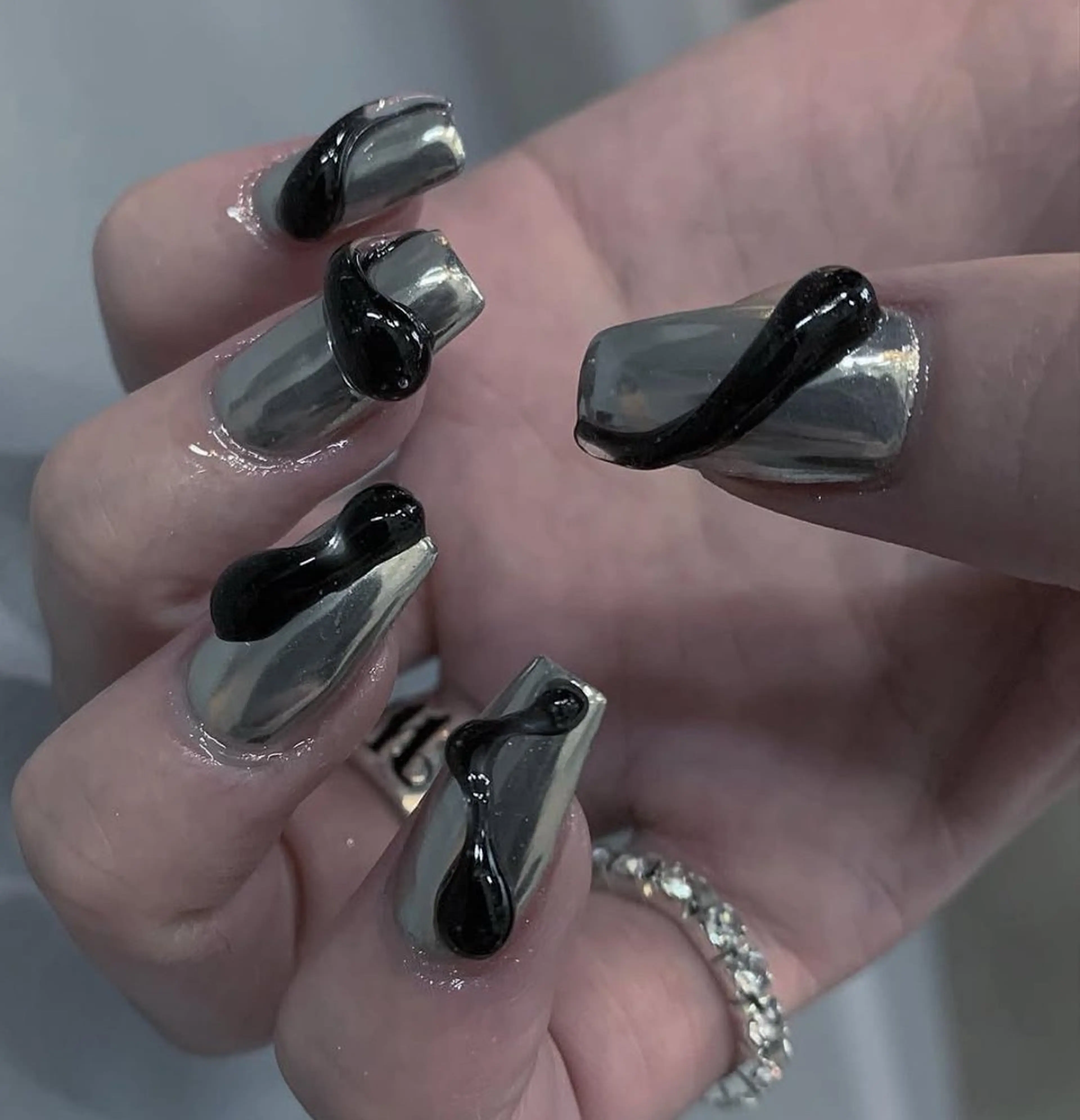 ネイル フレンチネイル ジェルネイル ガラスフレンチ ハロウィン ハート H.baby Nail Salonのネイルデザイン