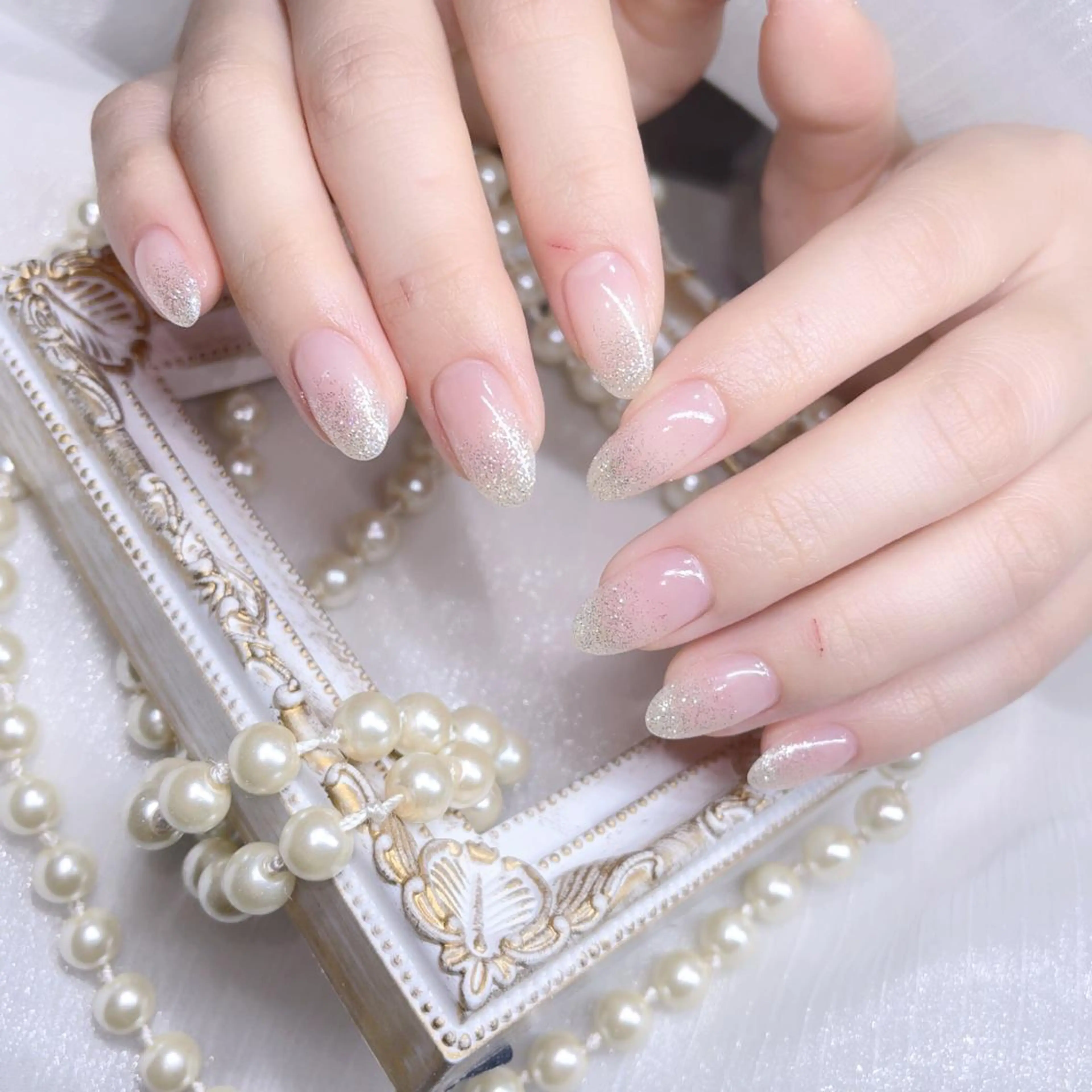 ネイル ハンドネイル Queens ciciのネイルデザイン