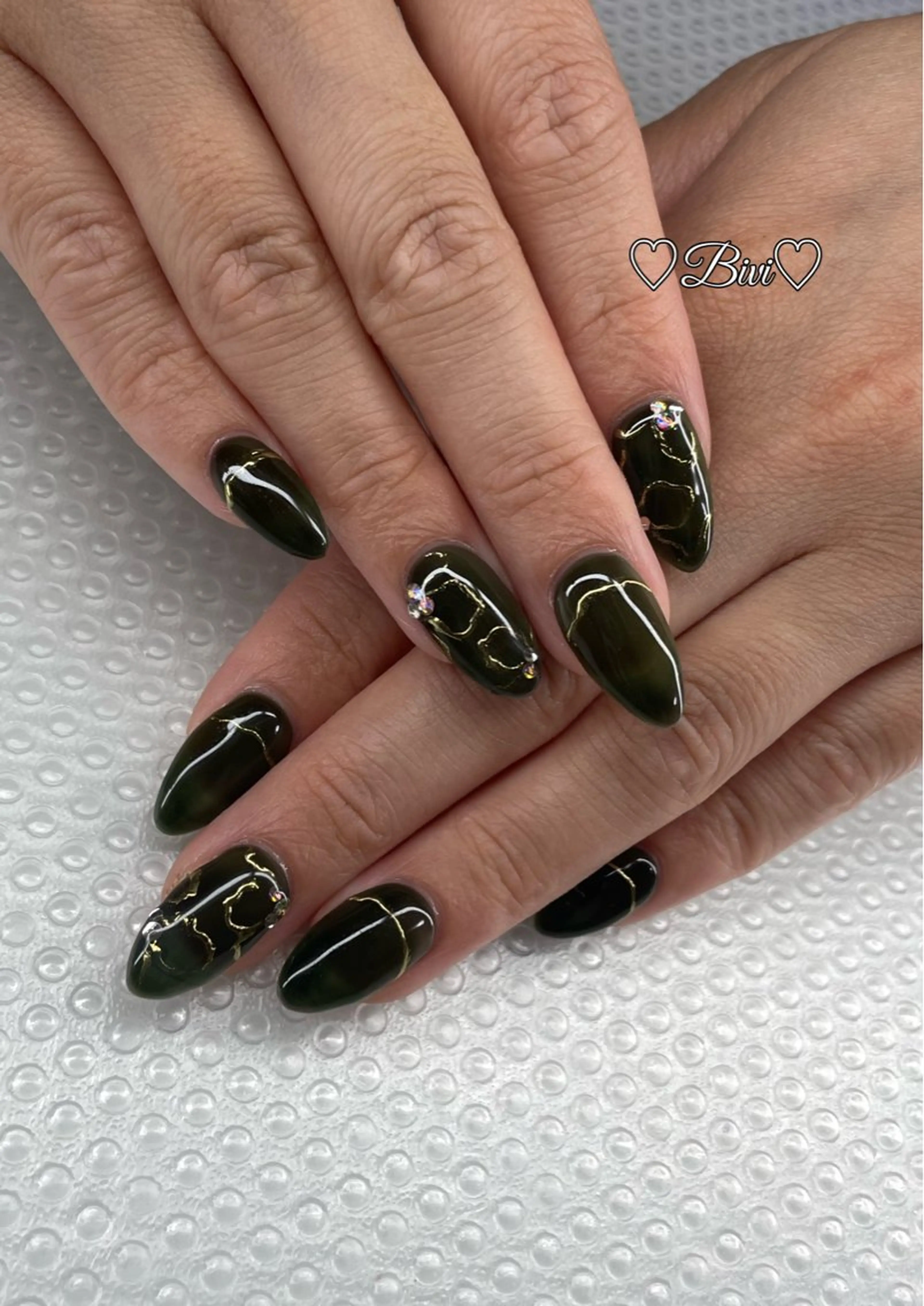 ネイル アートネイル フラッシュネイル ラメ(グリッター) 持ち込み シルバー ♡Bivi♡自爪に 優しいネイルサロンのネイルデザイン