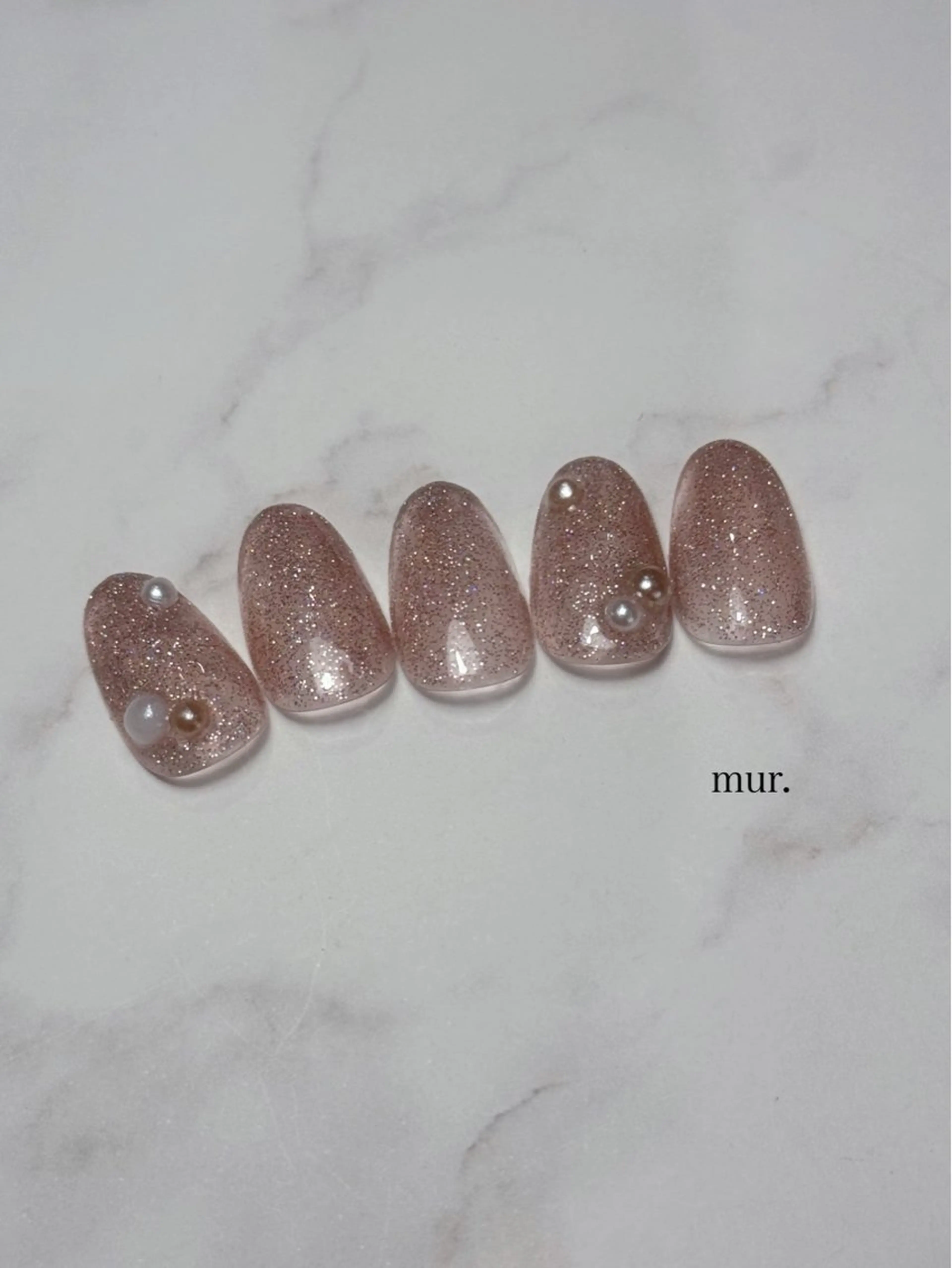 ネイル フラッシュネイル キラキラネイル ピンク ピンクベージュ ハンドネイル mur. harukaのネイルデザイン