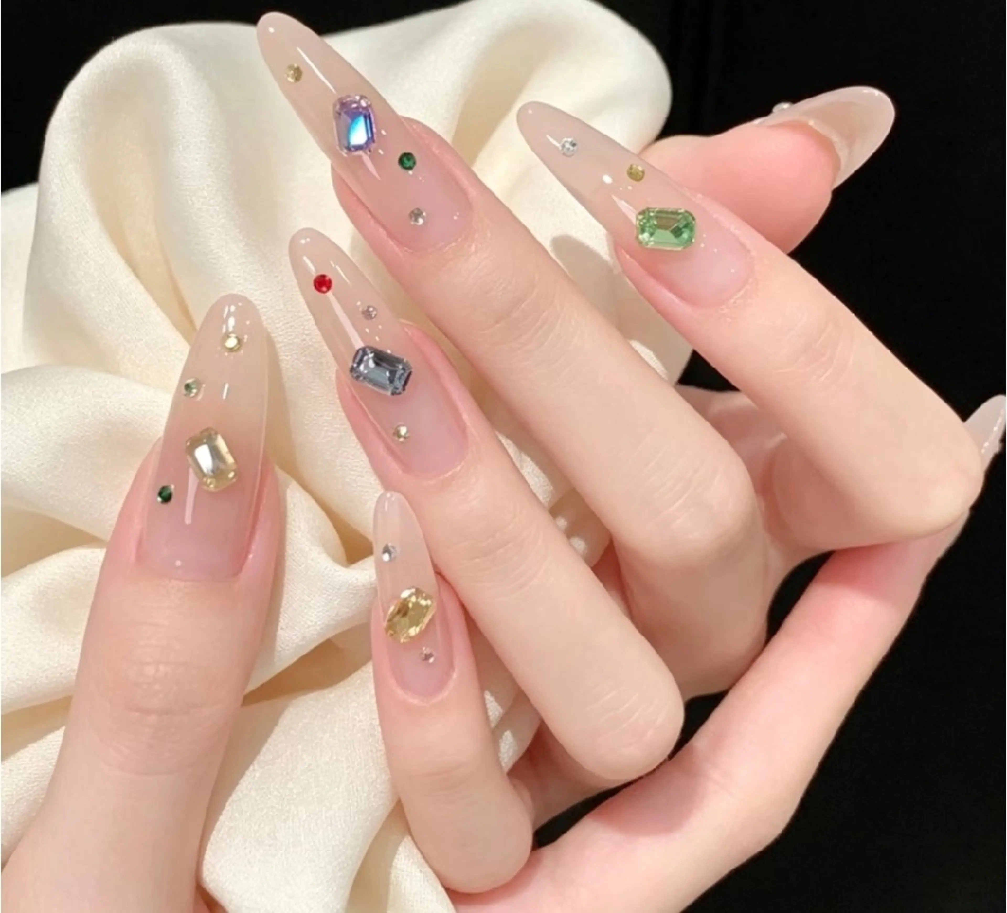 ネイル Em ma高田马場のネイルデザイン