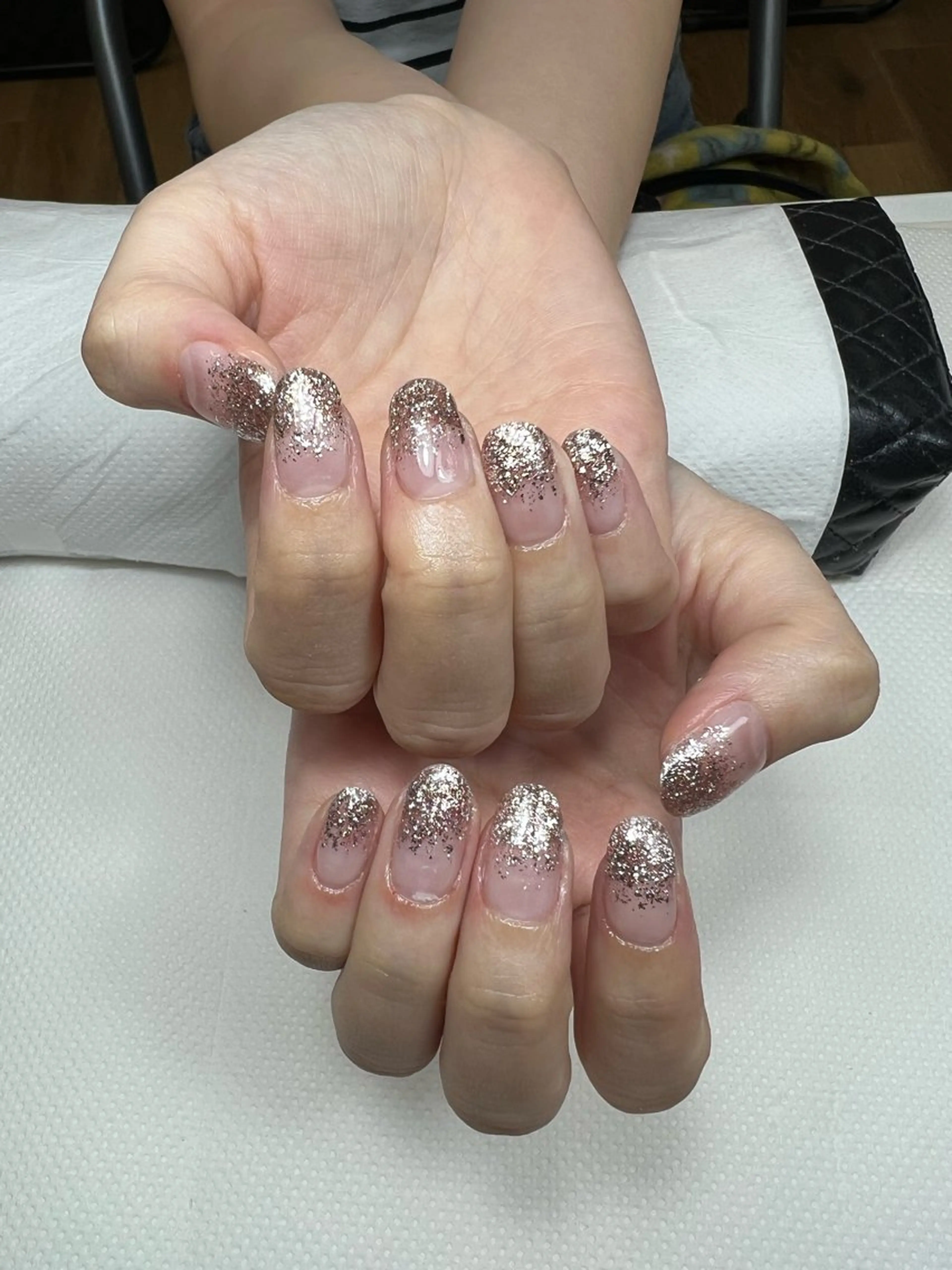 ネイル キラキラネイル ハンドネイル 🌴kawamura Yukako🪼🩵のネイルデザイン