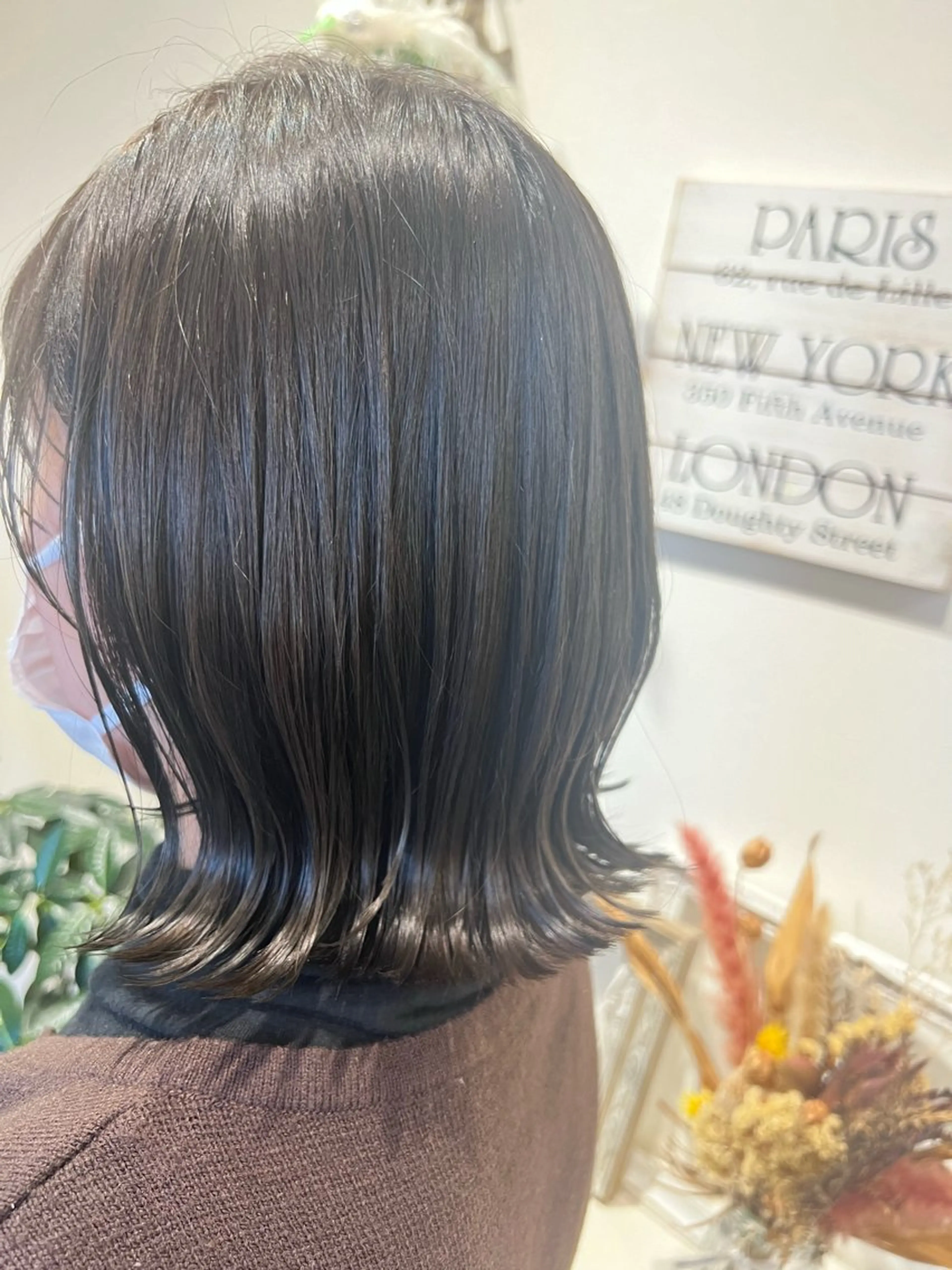 ミディアム カット ヘアカラー トリートメント 井上 美春のヘアスタイル