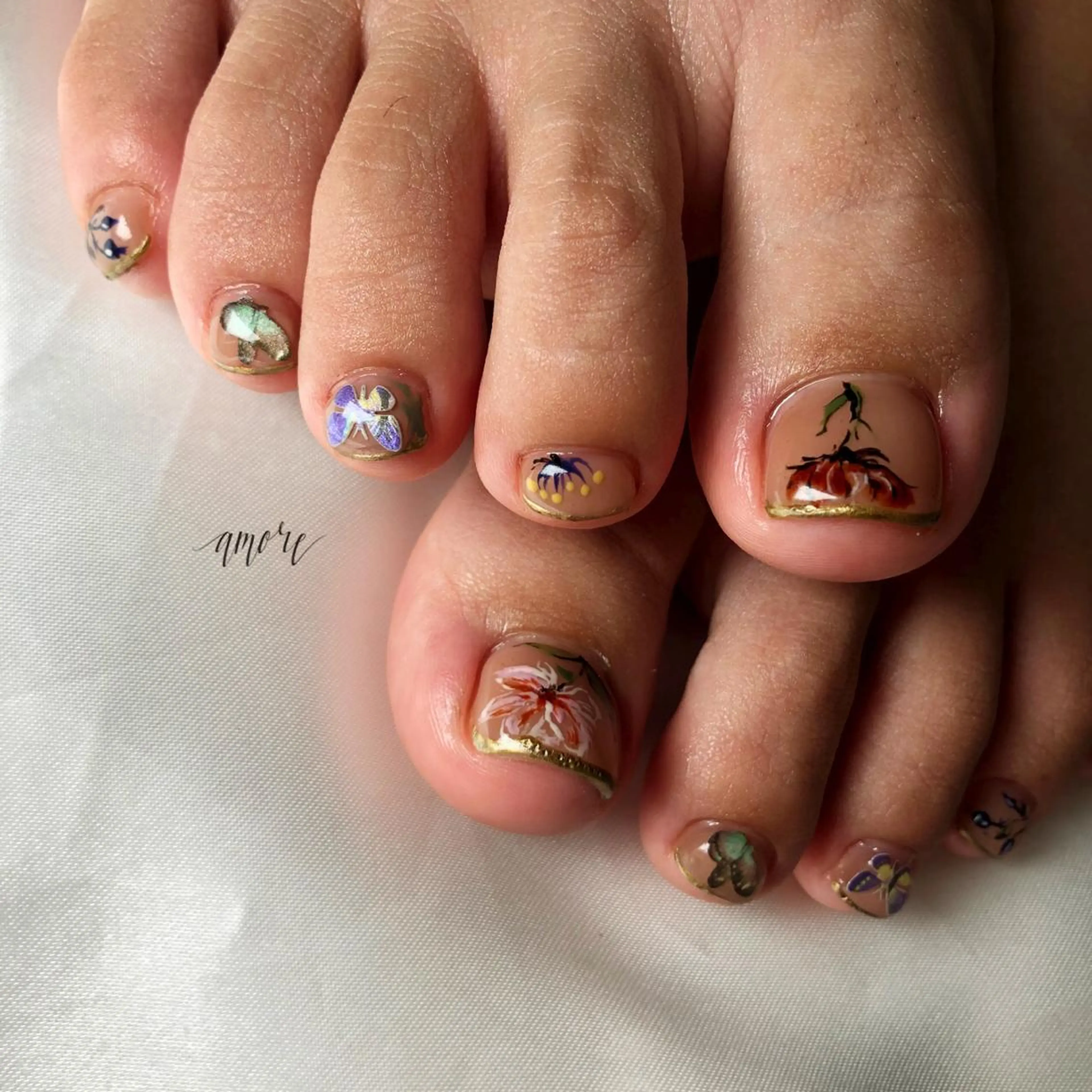 ネイル ジェルネイル 氷ネイル・うるうるネイル マグネットネイル ミラーネイル ニュアンスネイル フットネイル You kyehwaのネイルデザイン