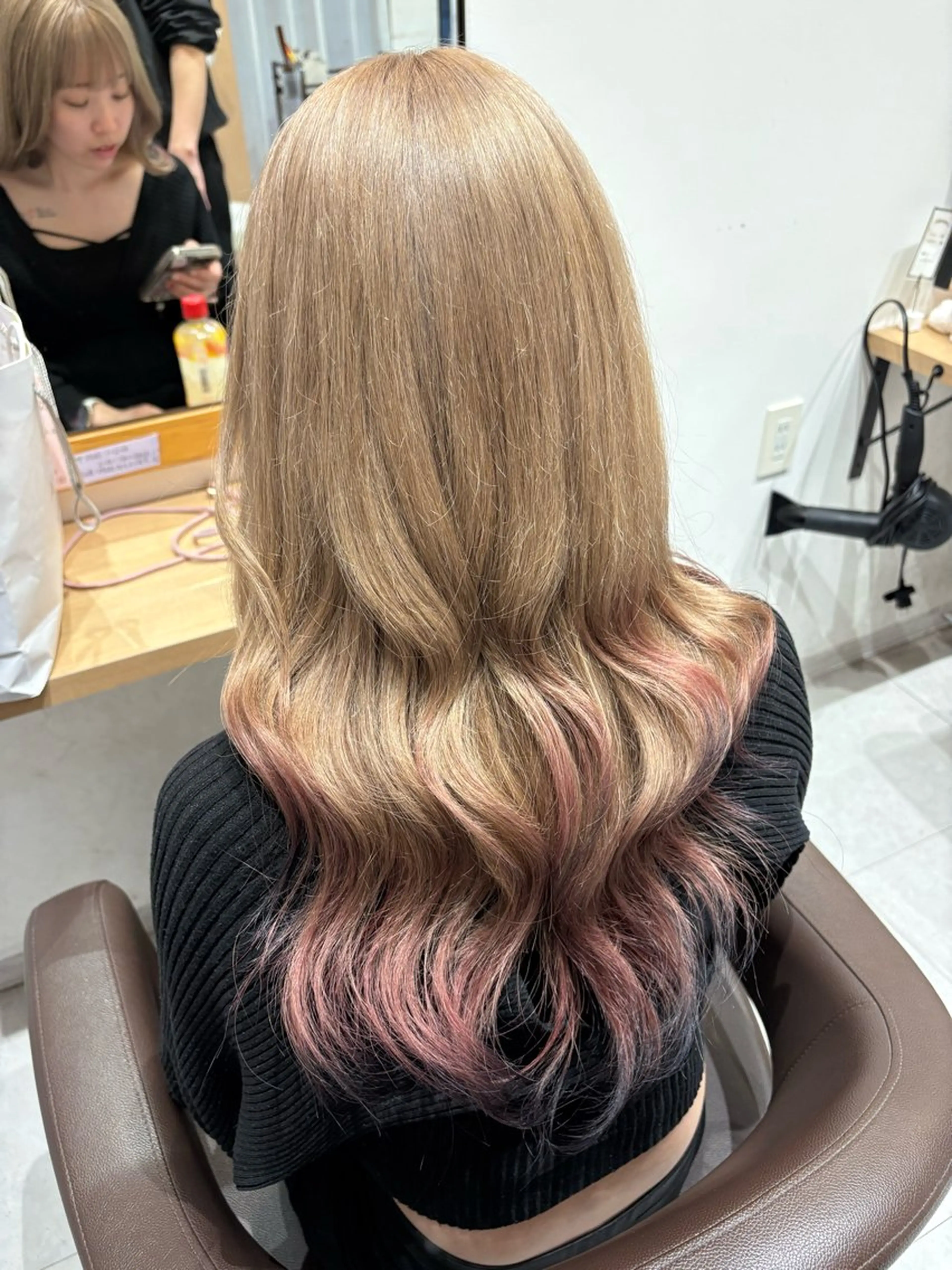 カラー 艶カラー/レイヤー /chere 金剛店のヘアスタイル