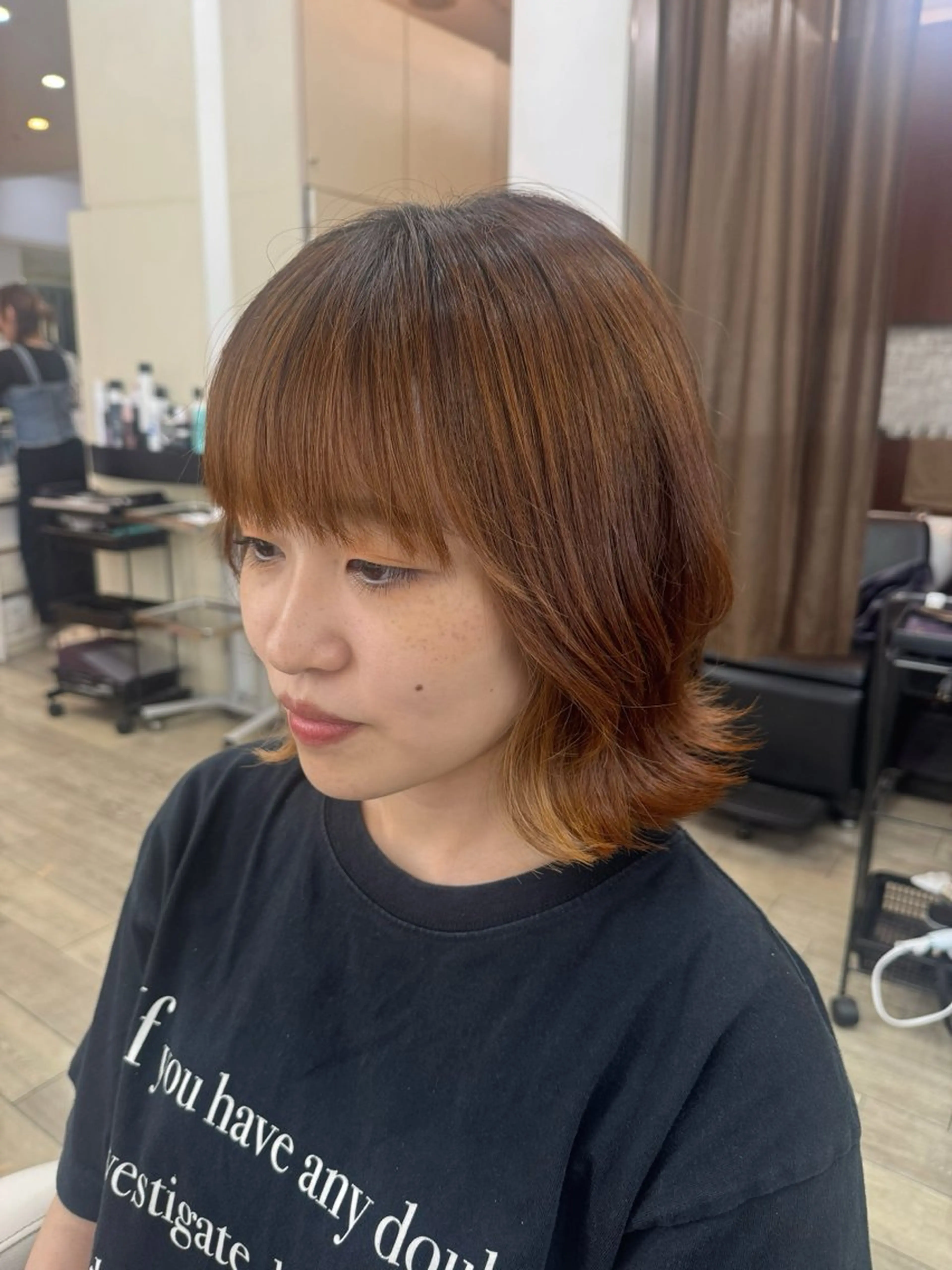 ミディアム 大橋 由莉子のヘアスタイル